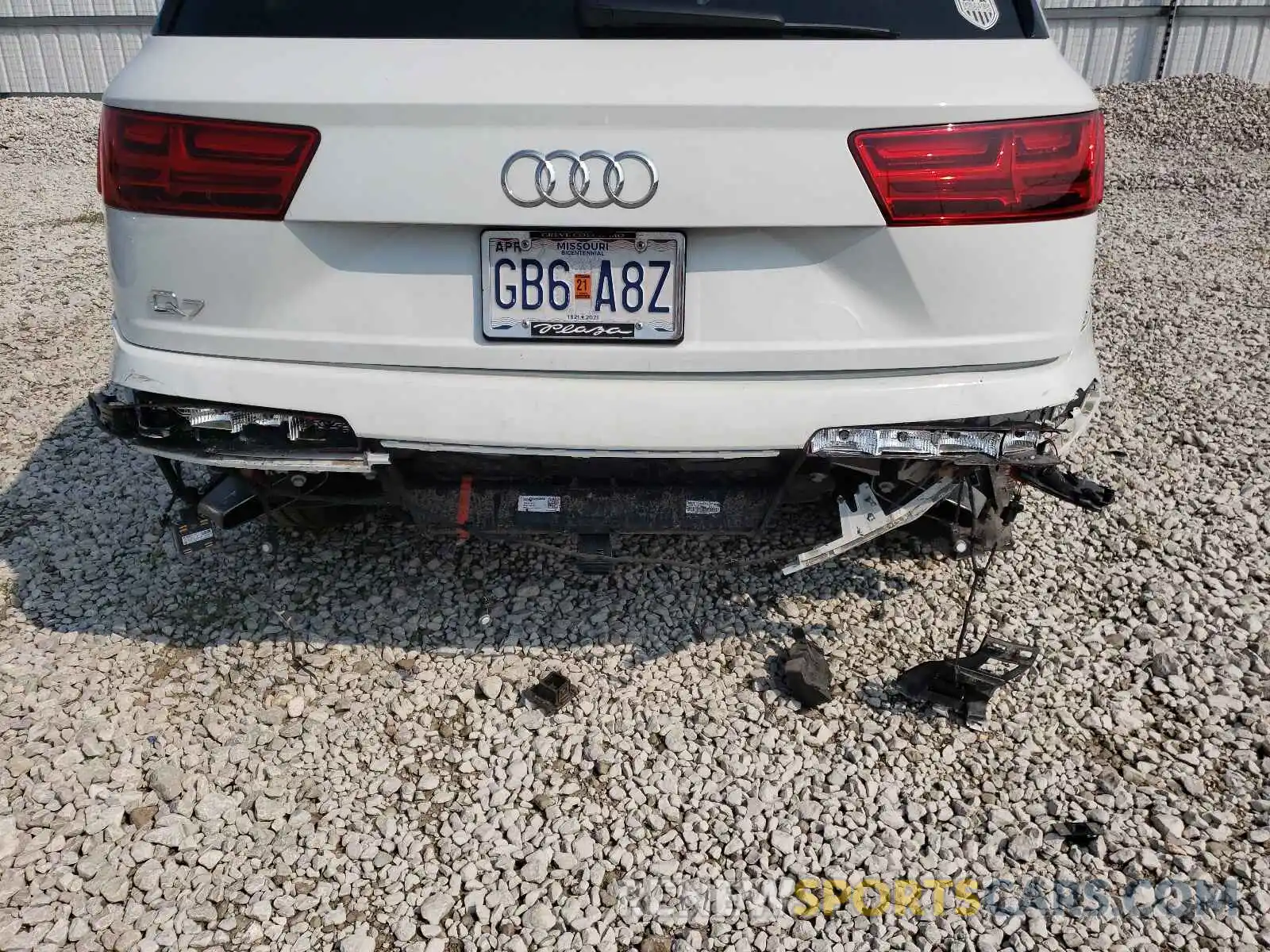 9 Photograph of a damaged car WA1LAAF7XKD010951 AUDI Q7 2019