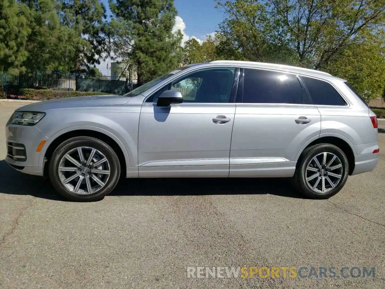 3 Photograph of a damaged car WA1LAAF7XKD022839 AUDI Q7 2019