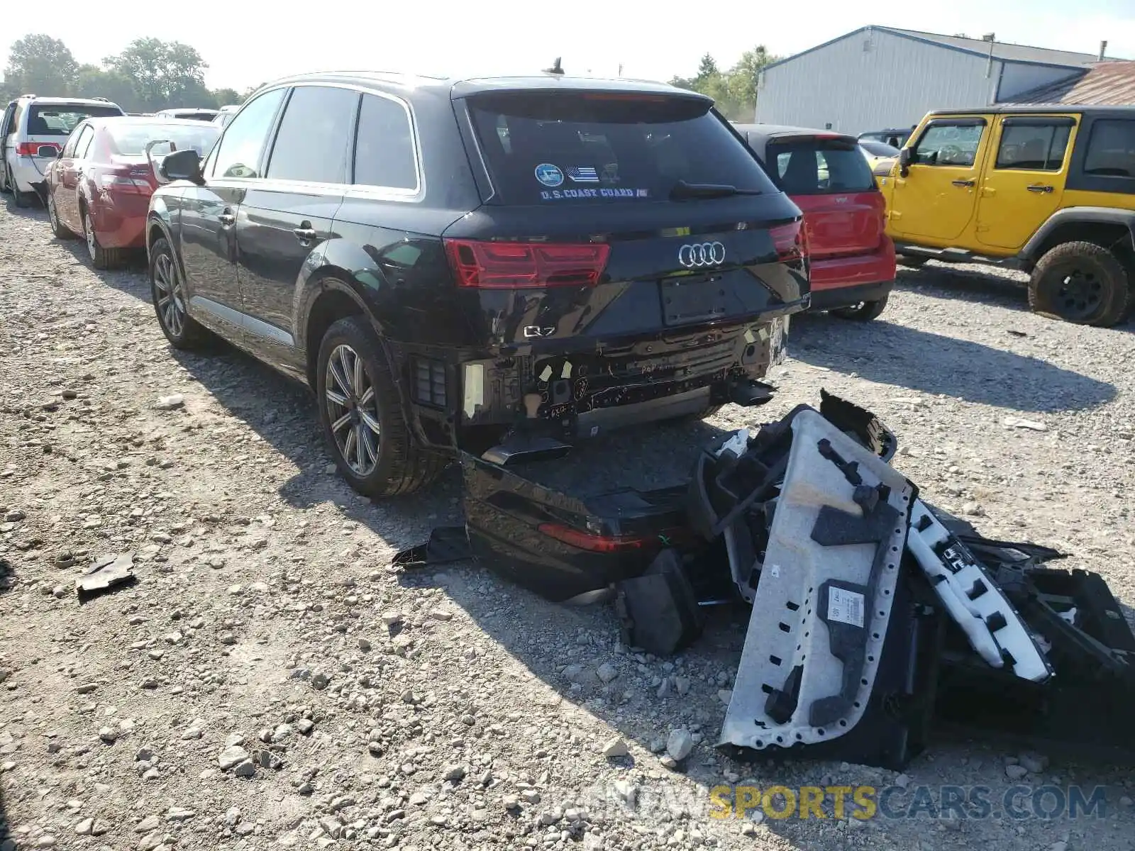 3 Фотография поврежденного автомобиля WA1LAAF7XKD028303 AUDI Q7 2019