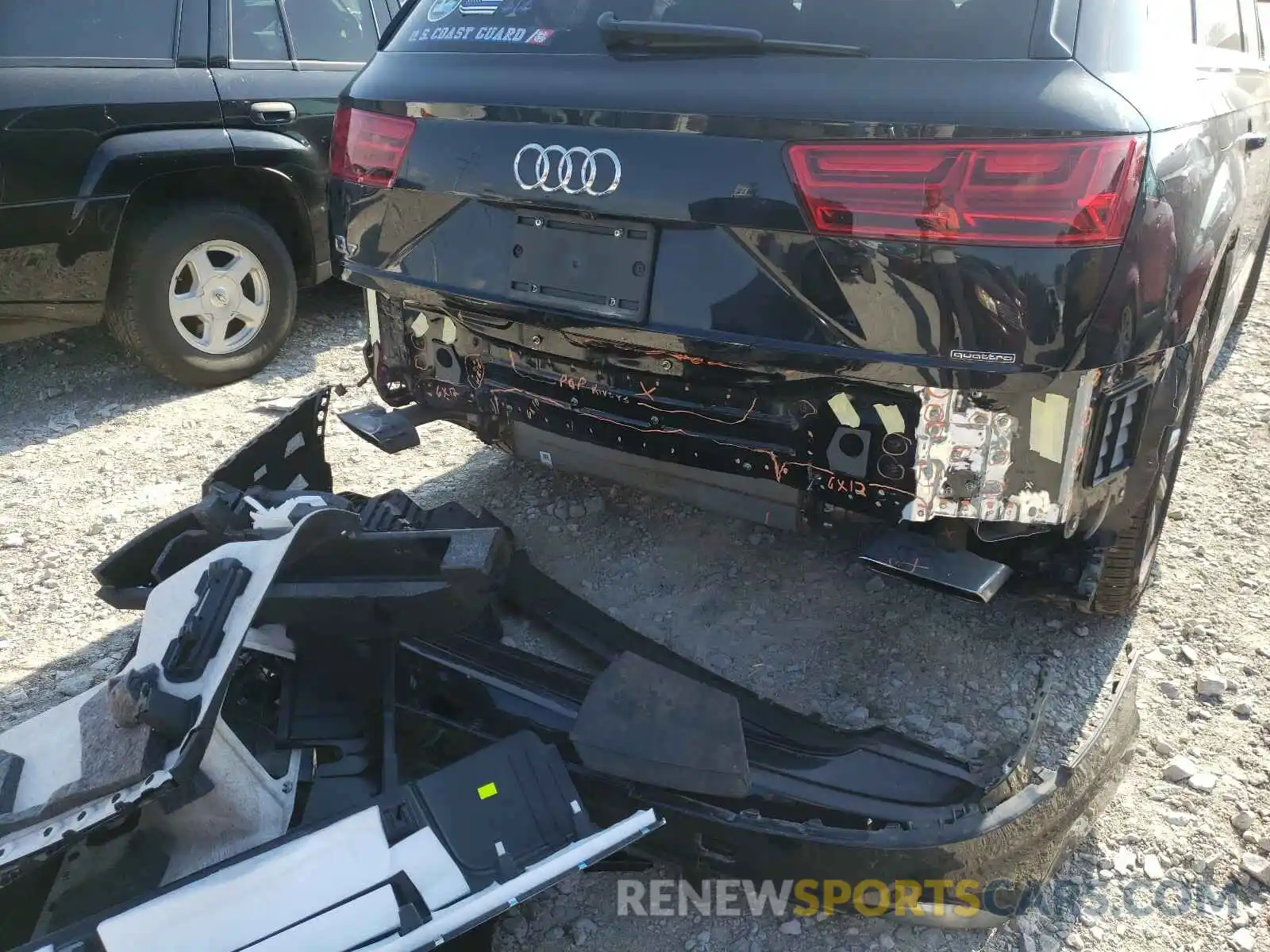 9 Photograph of a damaged car WA1LAAF7XKD028303 AUDI Q7 2019