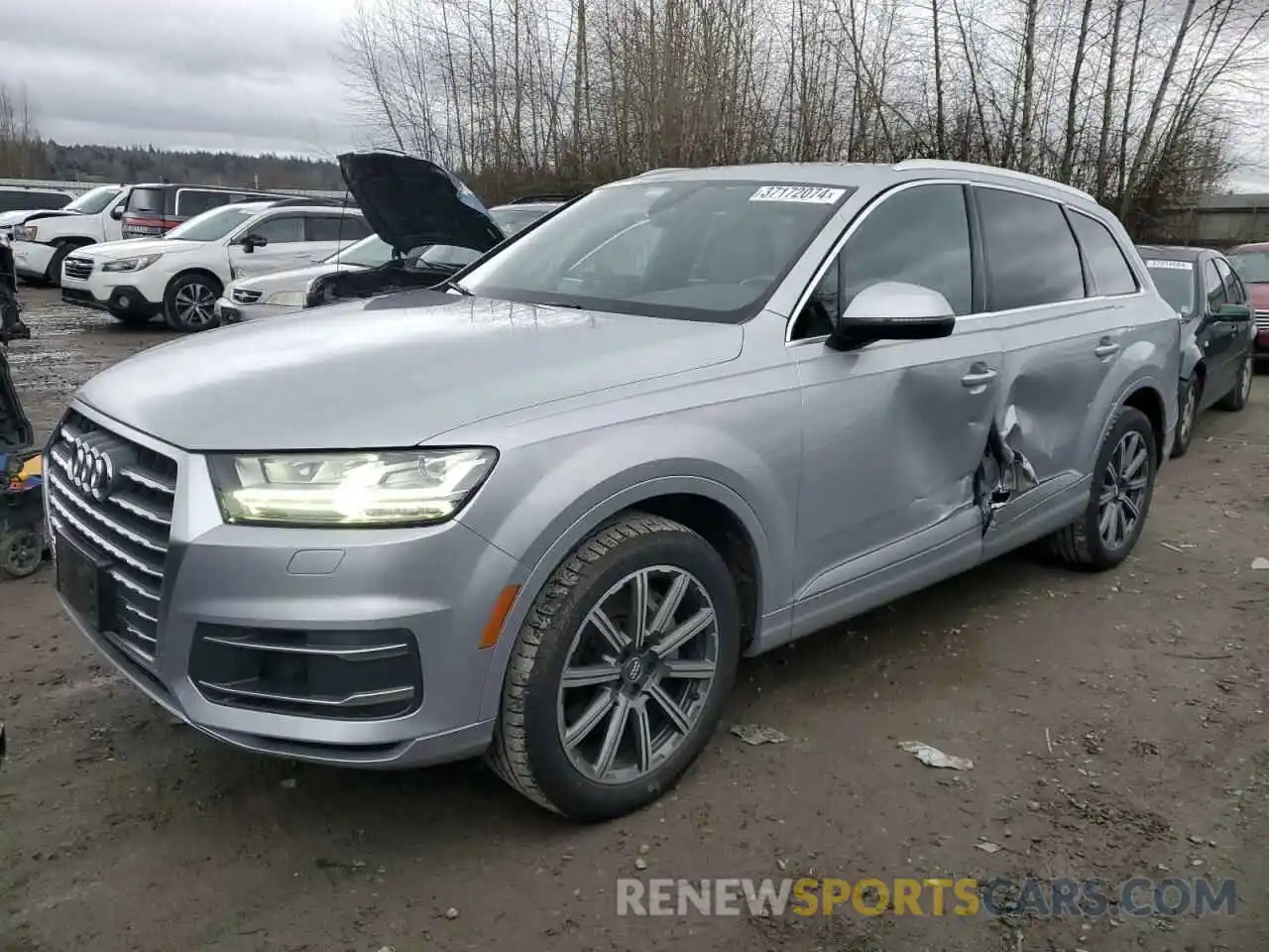 1 Photograph of a damaged car WA1LAAF7XKD038491 AUDI Q7 2019