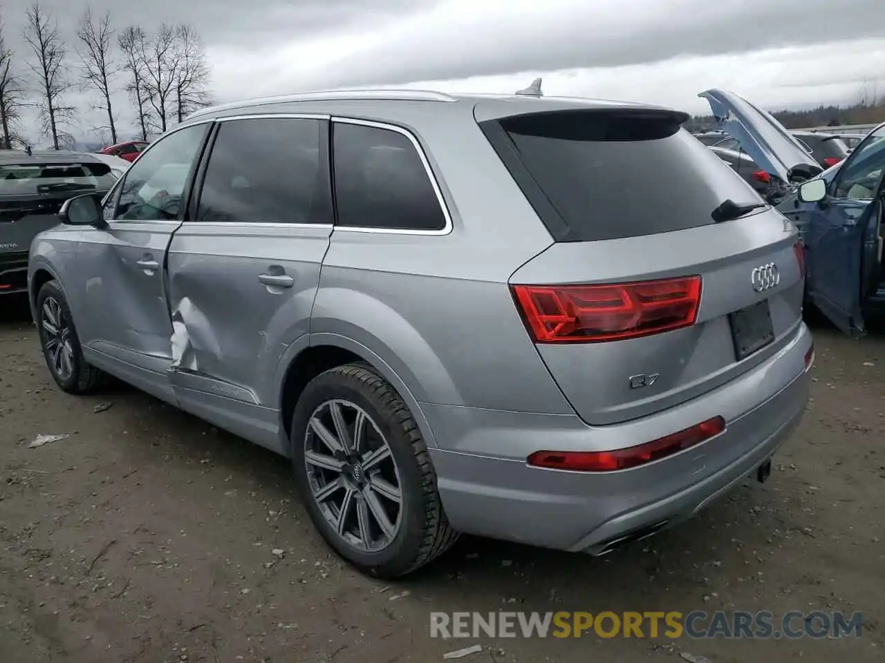 2 Photograph of a damaged car WA1LAAF7XKD038491 AUDI Q7 2019