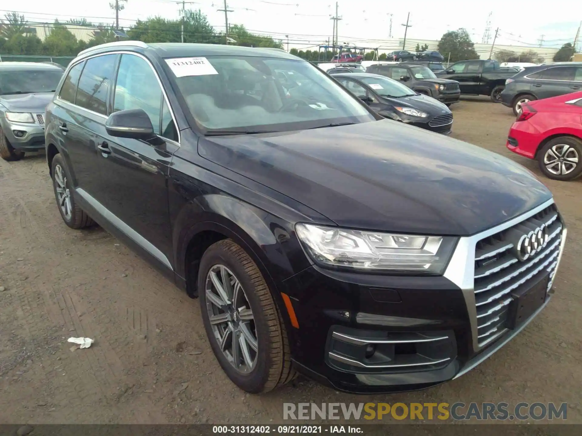 1 Photograph of a damaged car WA1LAAF7XKD042394 AUDI Q7 2019