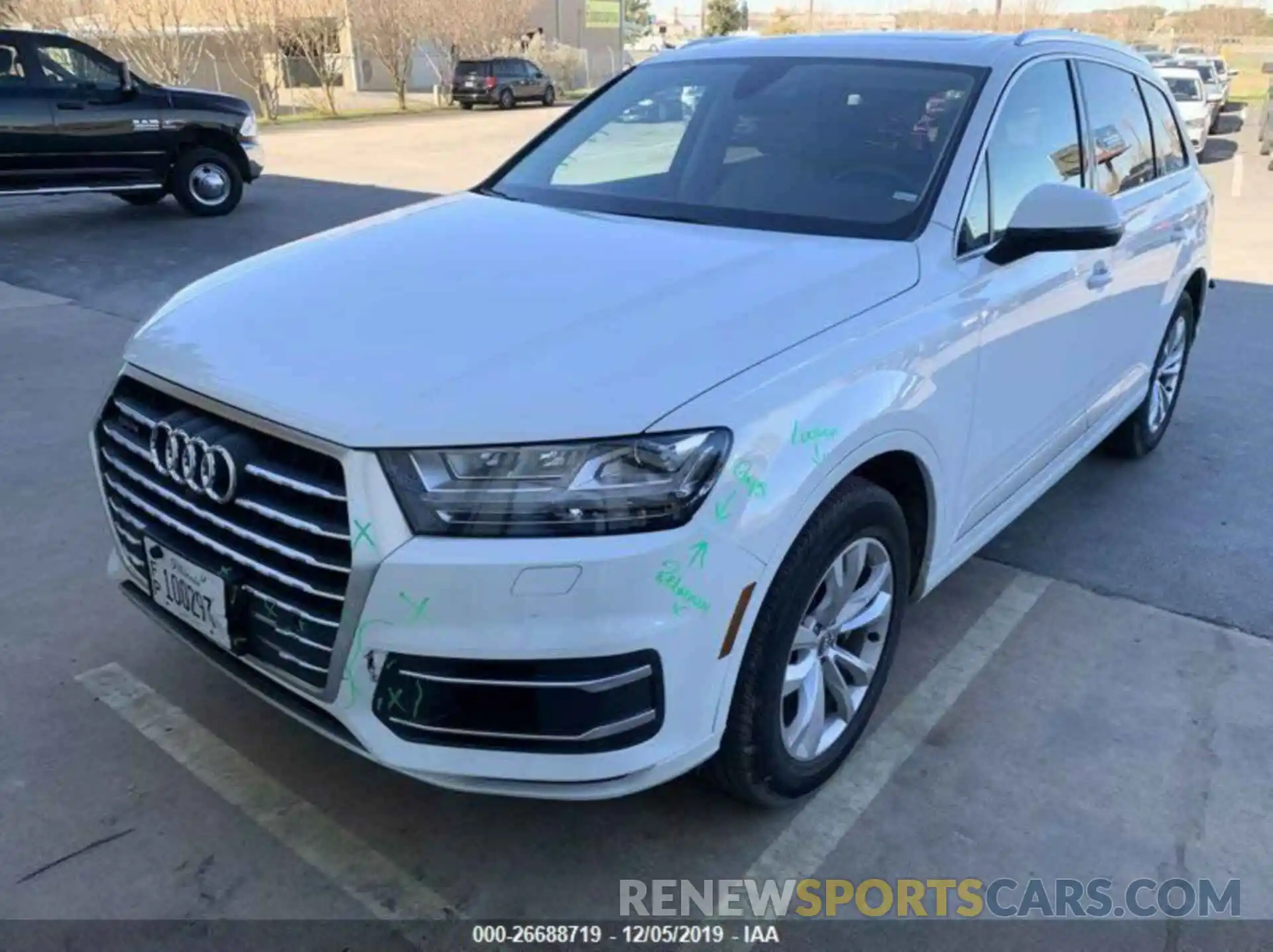 2 Photograph of a damaged car WA1LAAF7XKD044436 AUDI Q7 2019