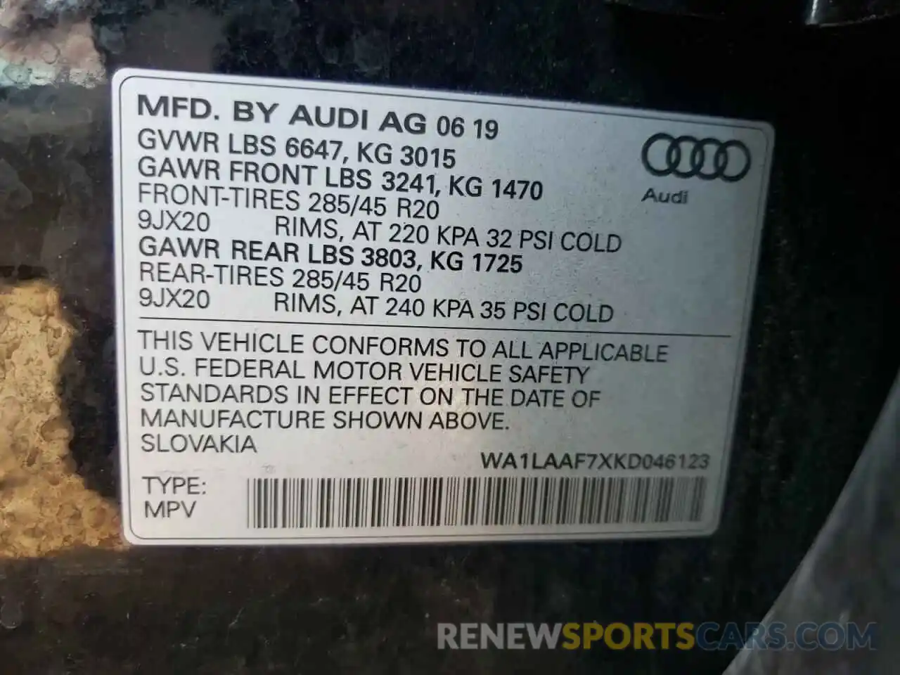 13 Фотография поврежденного автомобиля WA1LAAF7XKD046123 AUDI Q7 2019