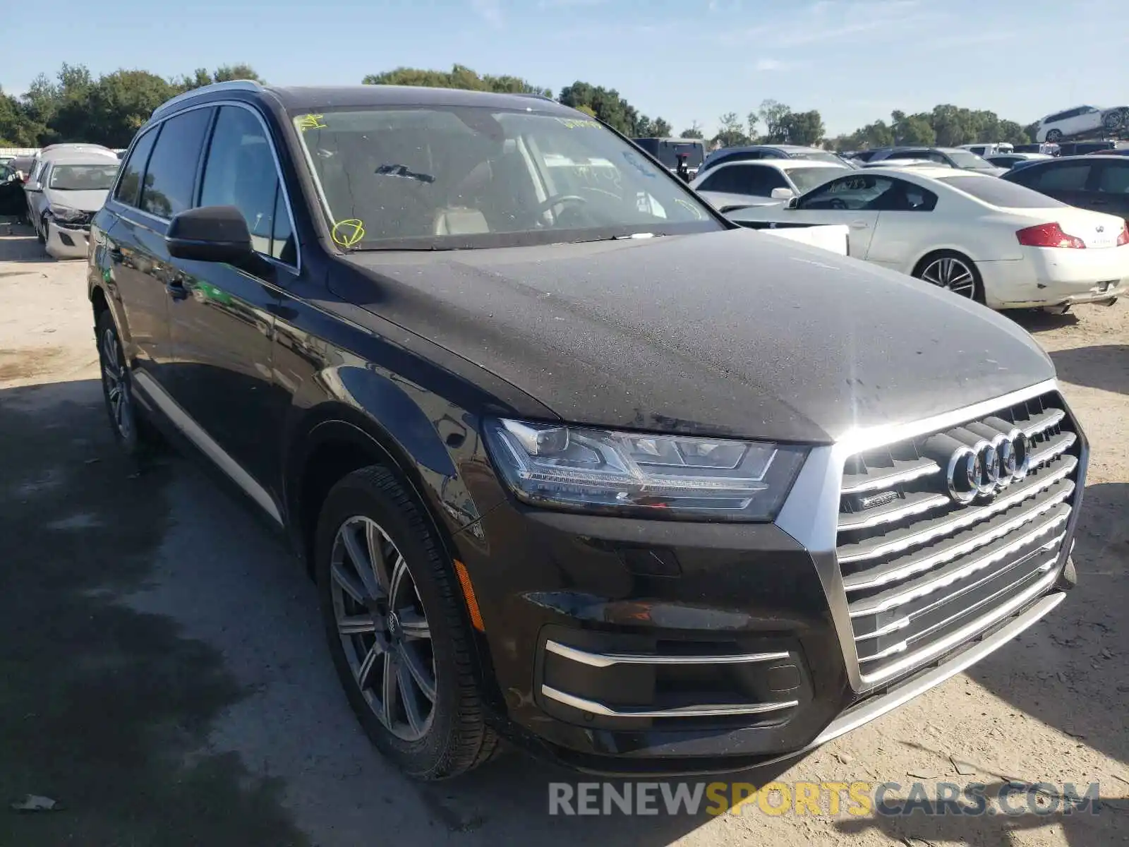 1 Photograph of a damaged car WA1LHAF70KD018133 AUDI Q7 2019