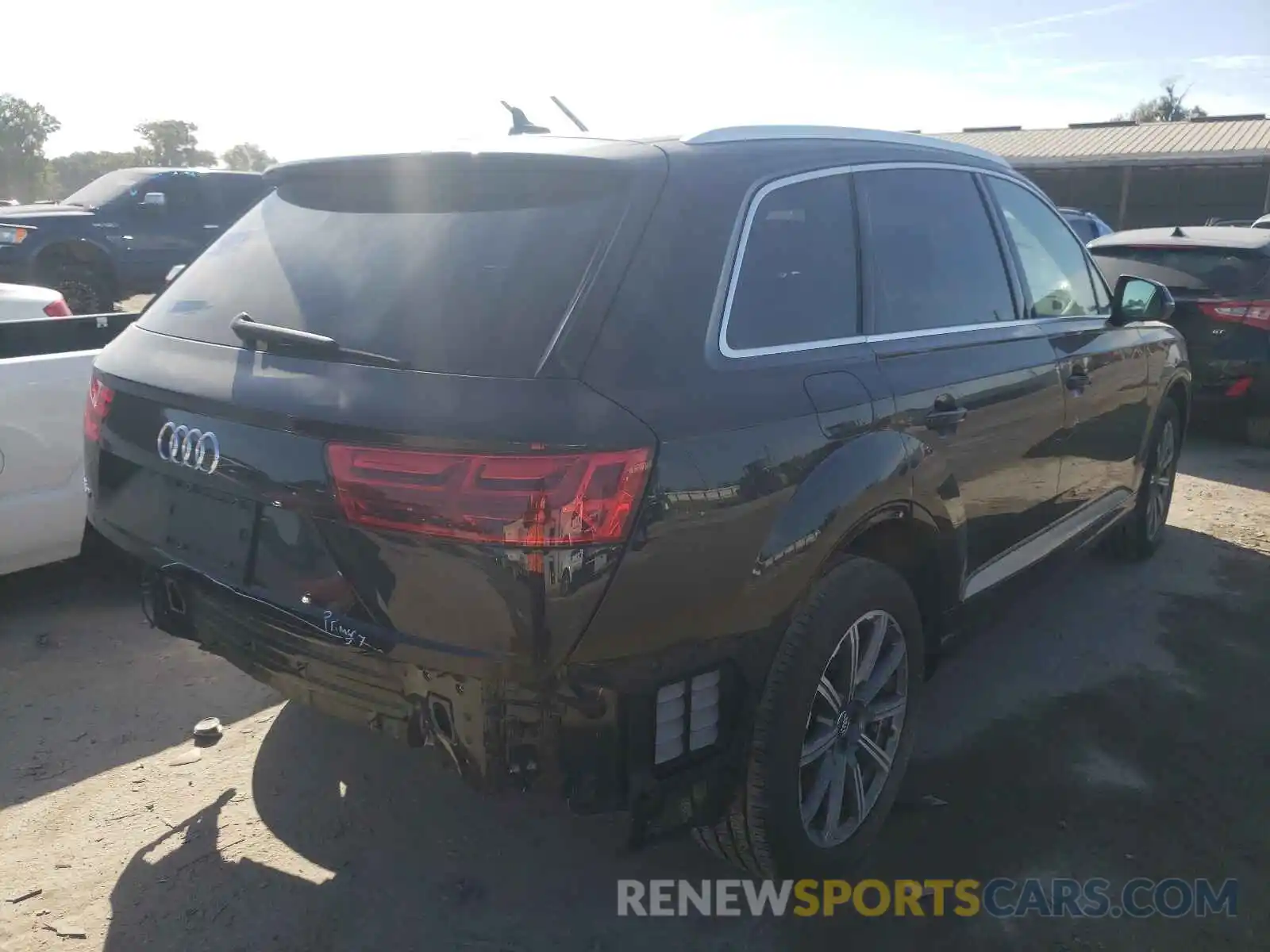 4 Фотография поврежденного автомобиля WA1LHAF70KD018133 AUDI Q7 2019