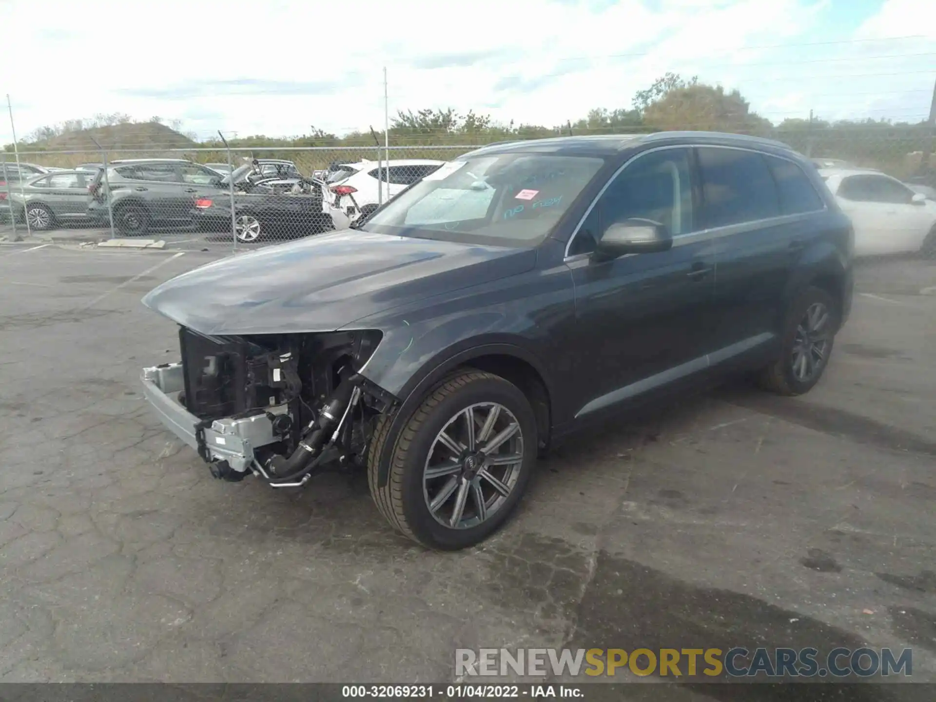 2 Photograph of a damaged car WA1LHAF70KD020447 AUDI Q7 2019