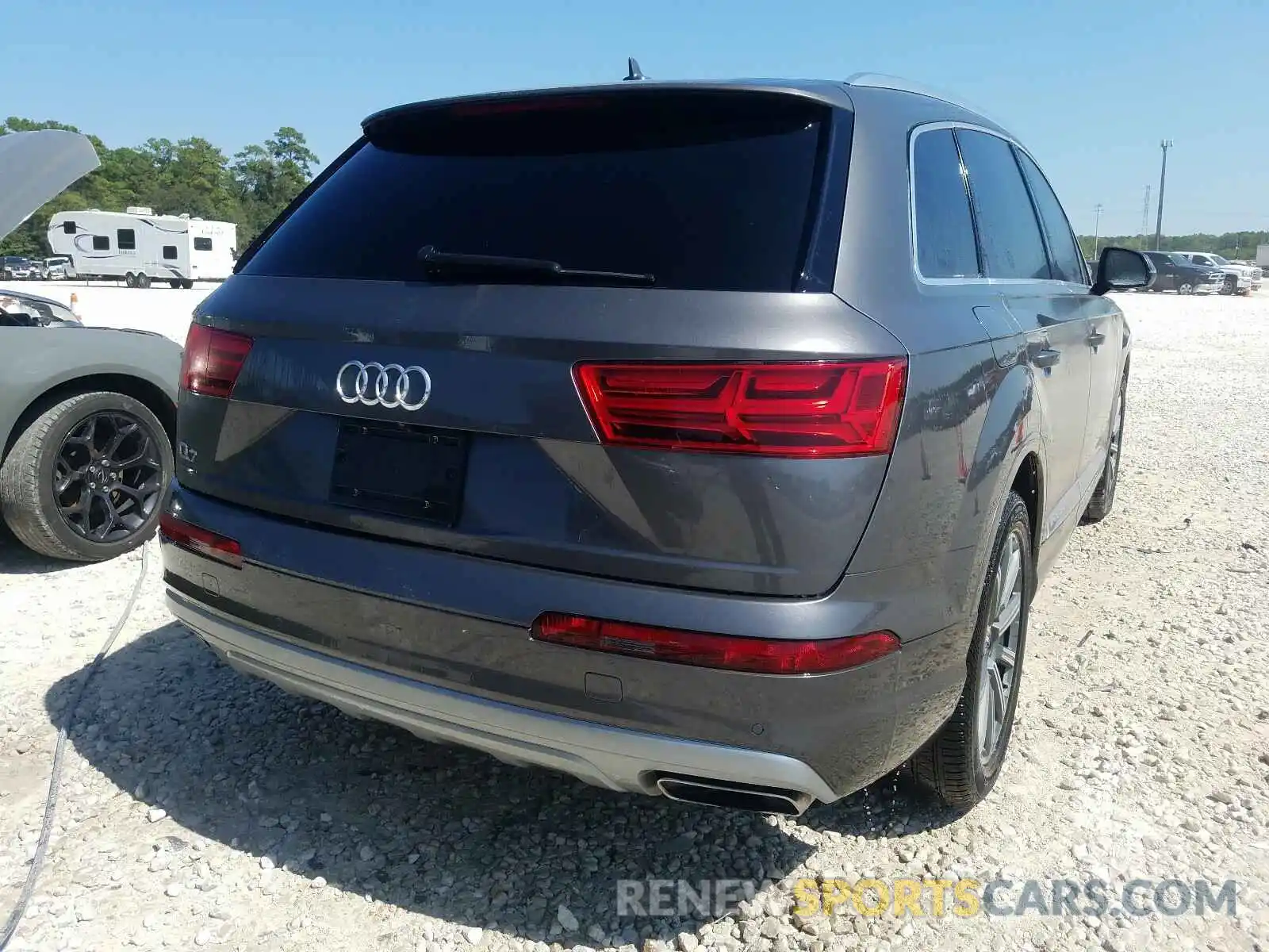 4 Фотография поврежденного автомобиля WA1LHAF70KD020920 AUDI Q7 2019