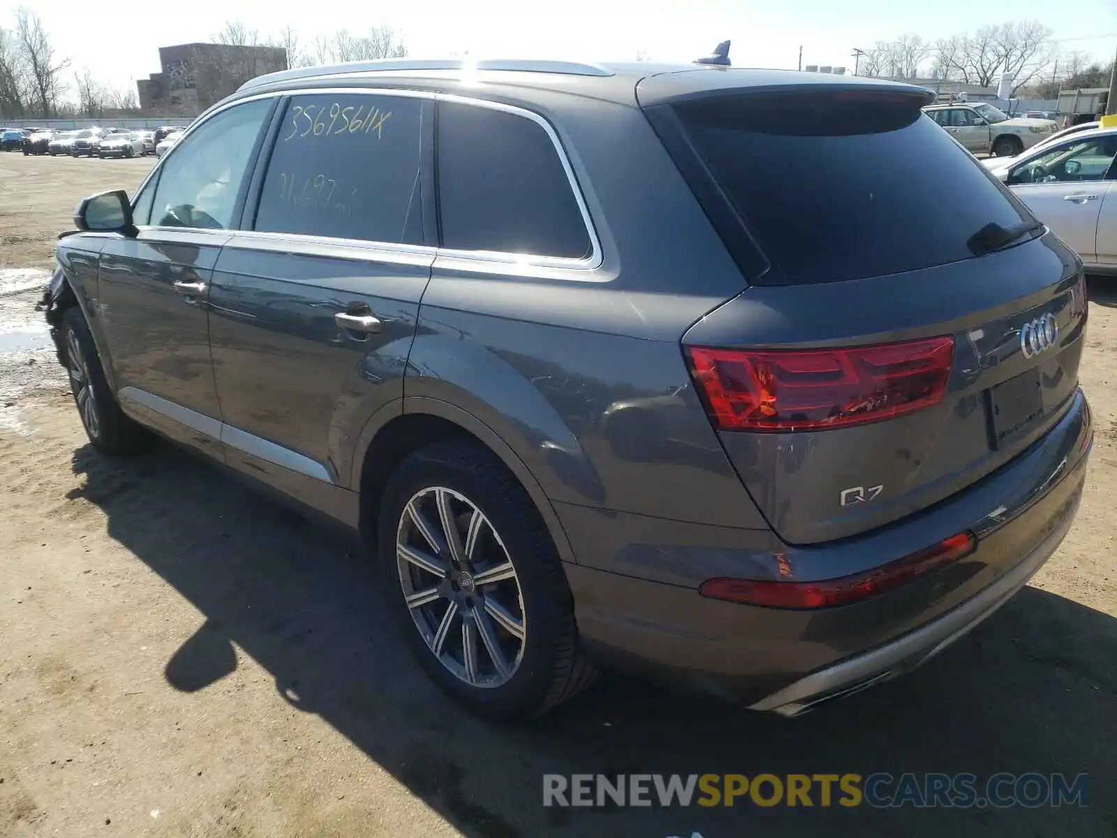 3 Фотография поврежденного автомобиля WA1LHAF70KD024644 AUDI Q7 2019