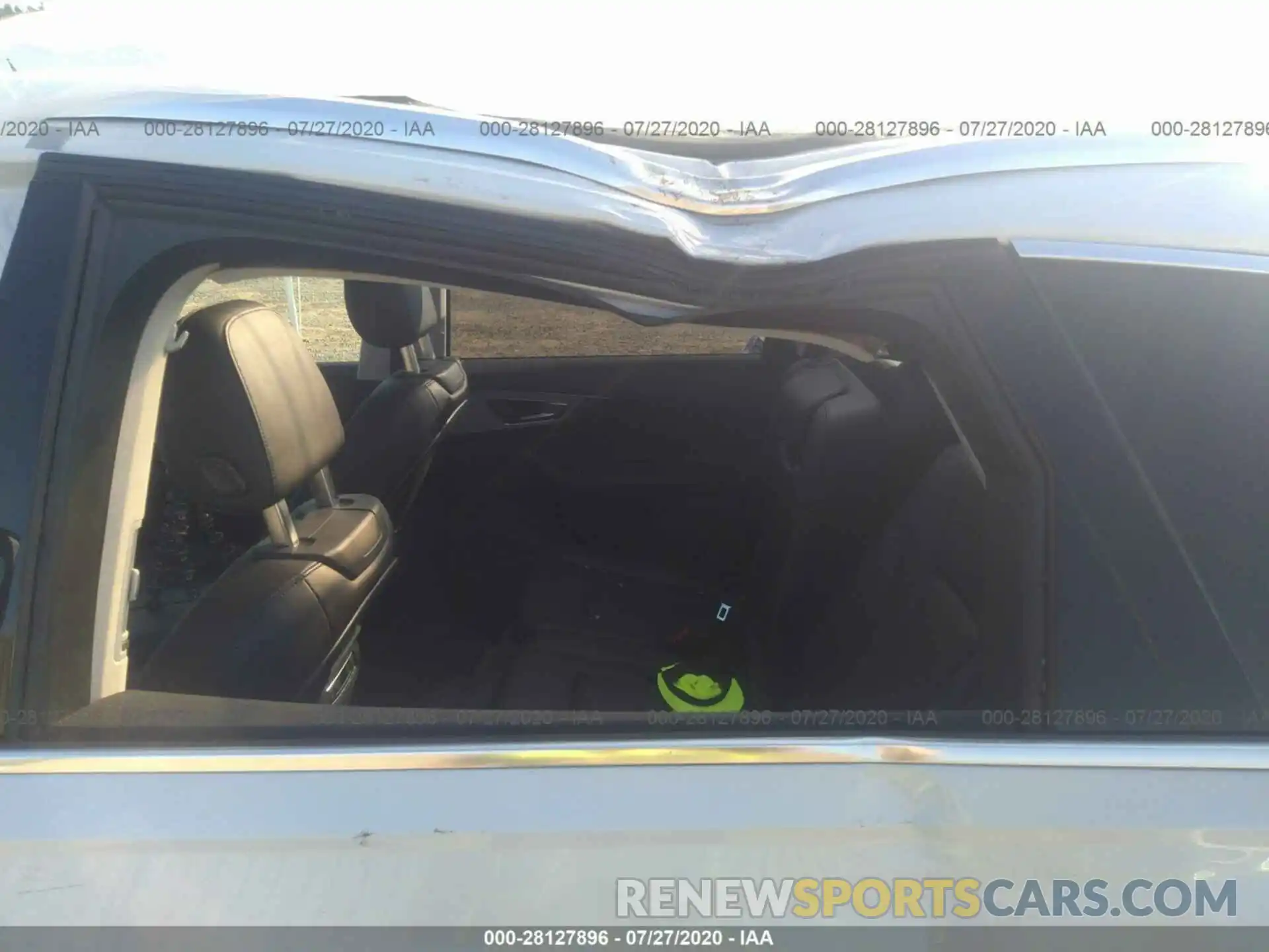 6 Photograph of a damaged car WA1LHAF70KD040052 AUDI Q7 2019