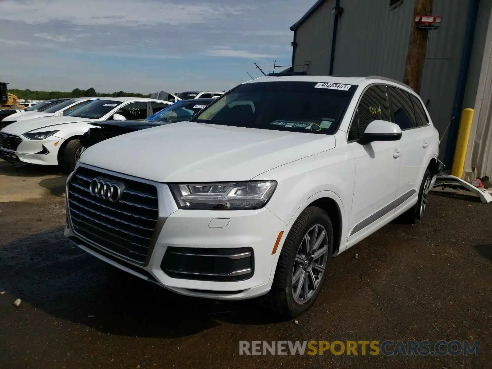 2 Photograph of a damaged car WA1LHAF70KD045638 AUDI Q7 2019