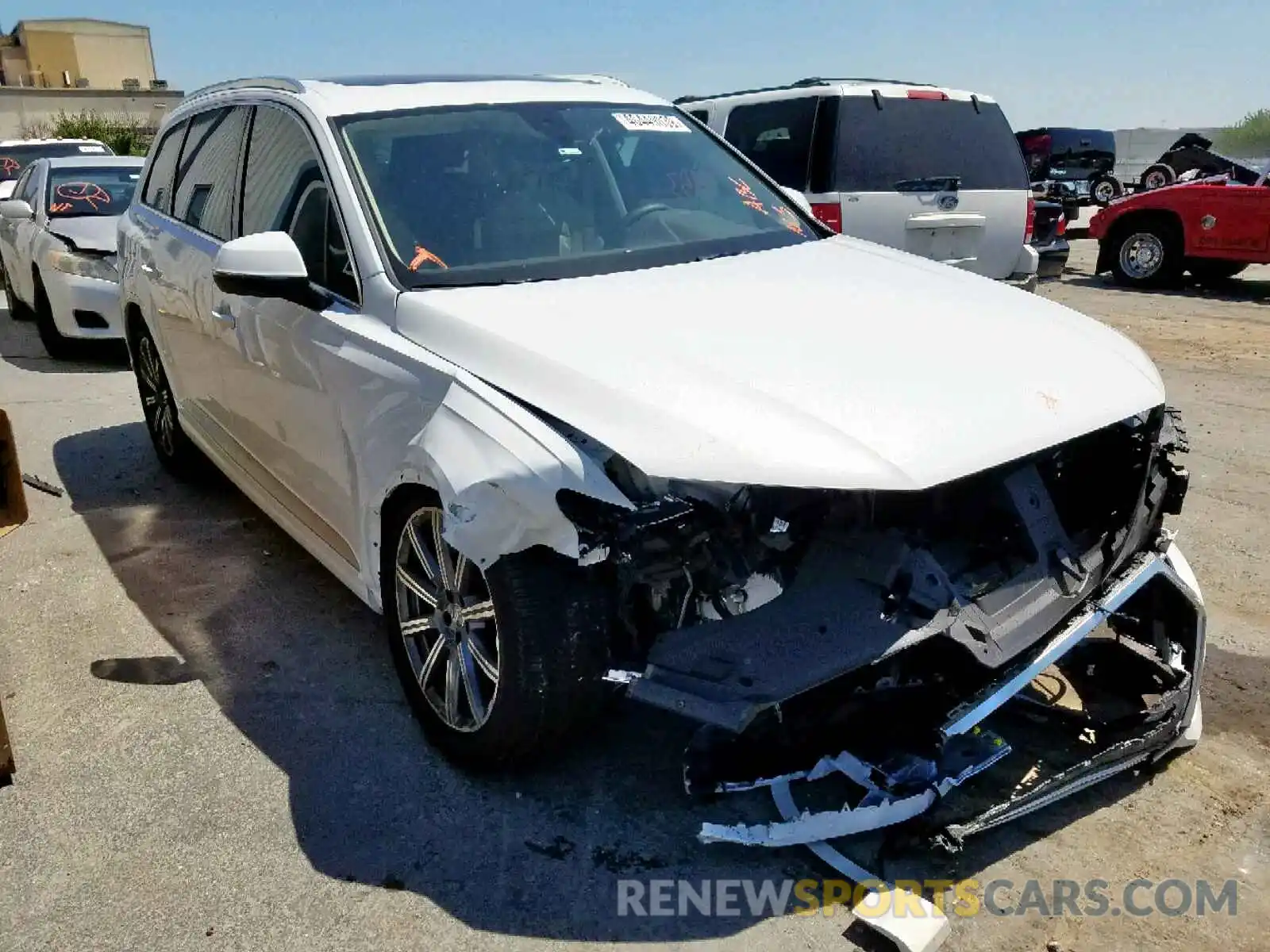 1 Photograph of a damaged car WA1LHAF71KD019646 AUDI Q7 2019