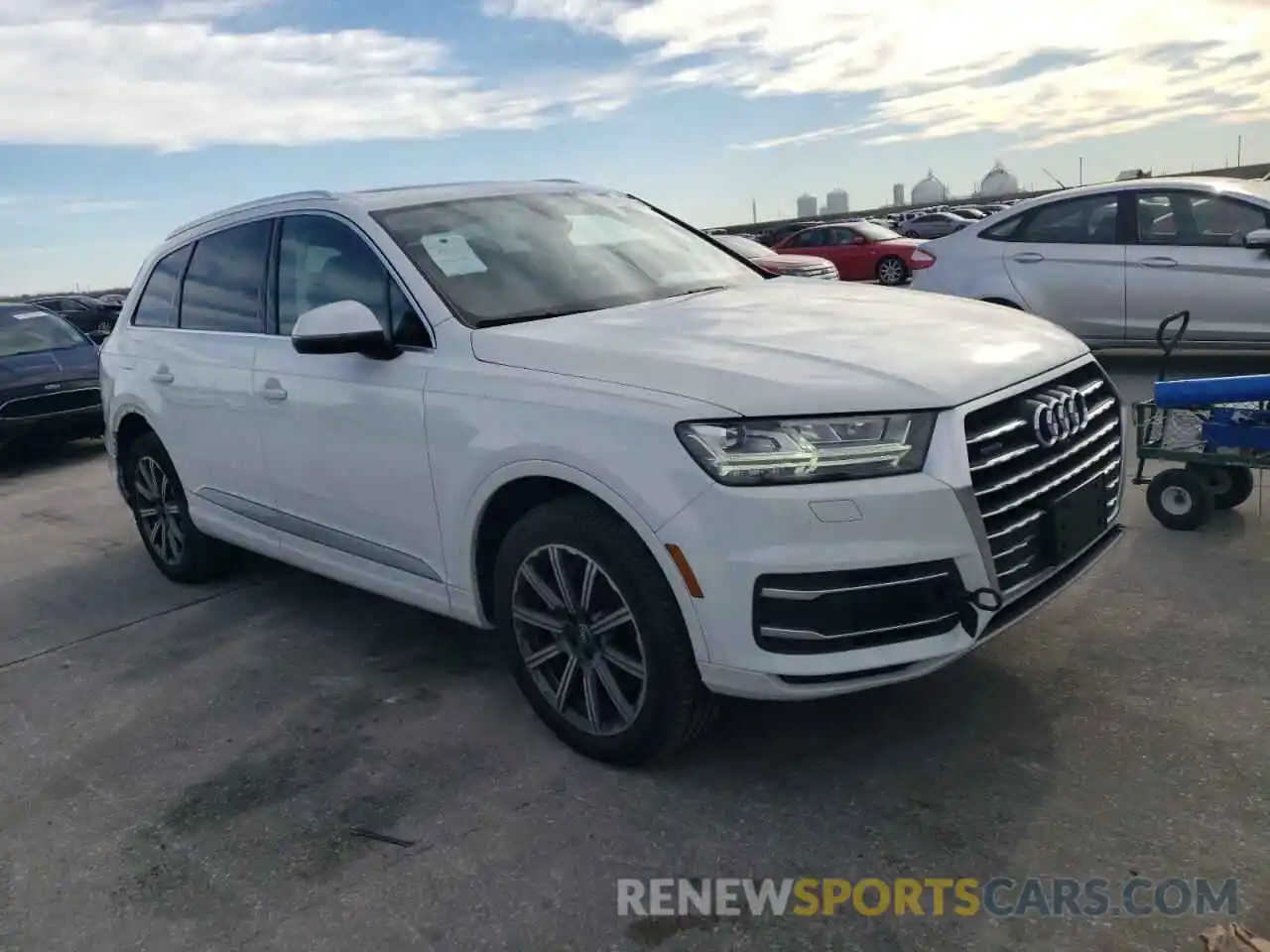 4 Фотография поврежденного автомобиля WA1LHAF71KD023793 AUDI Q7 2019