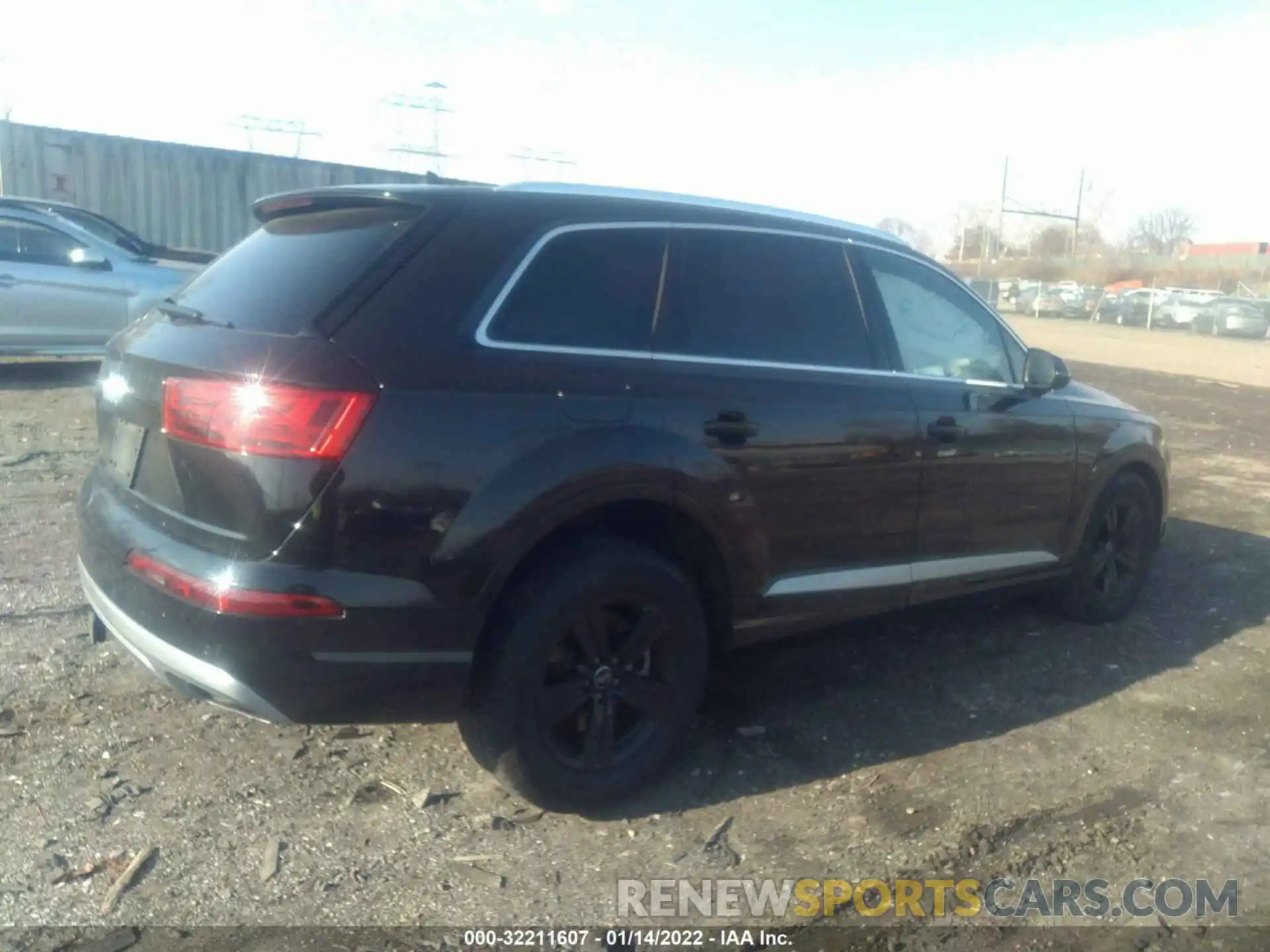 4 Фотография поврежденного автомобиля WA1LHAF71KD024328 AUDI Q7 2019