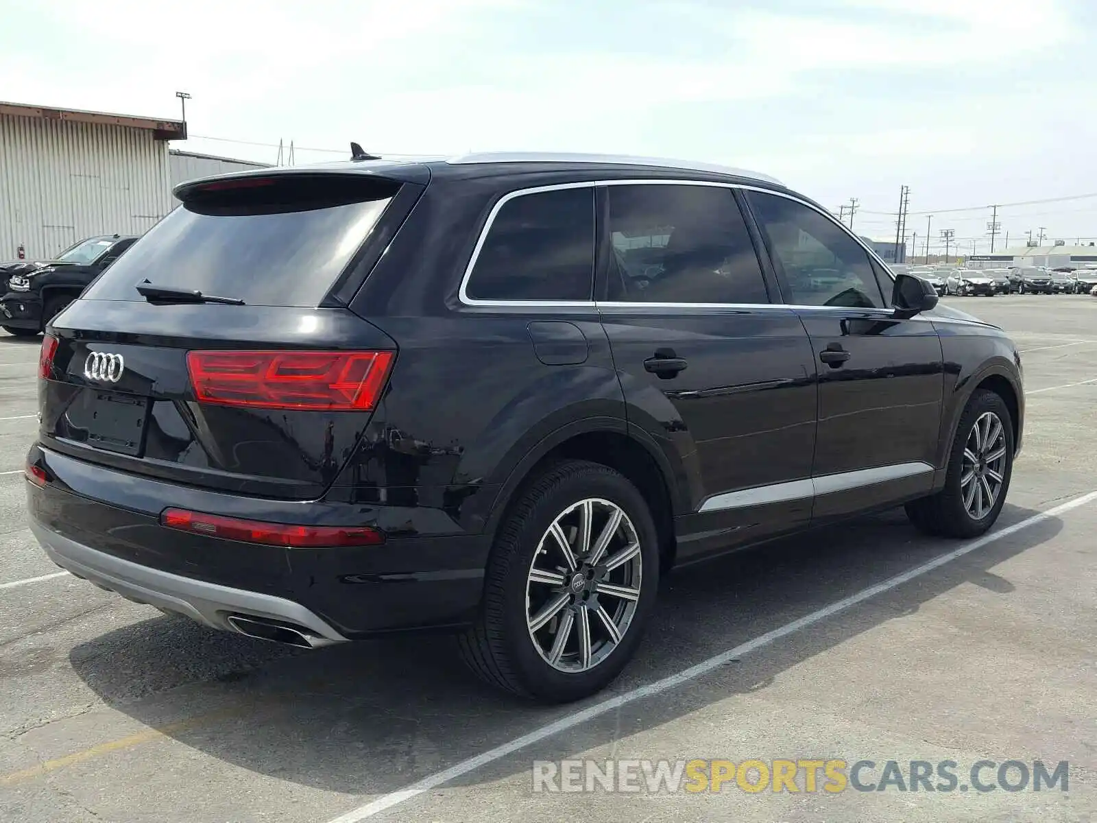 4 Photograph of a damaged car WA1LHAF71KD027486 AUDI Q7 2019