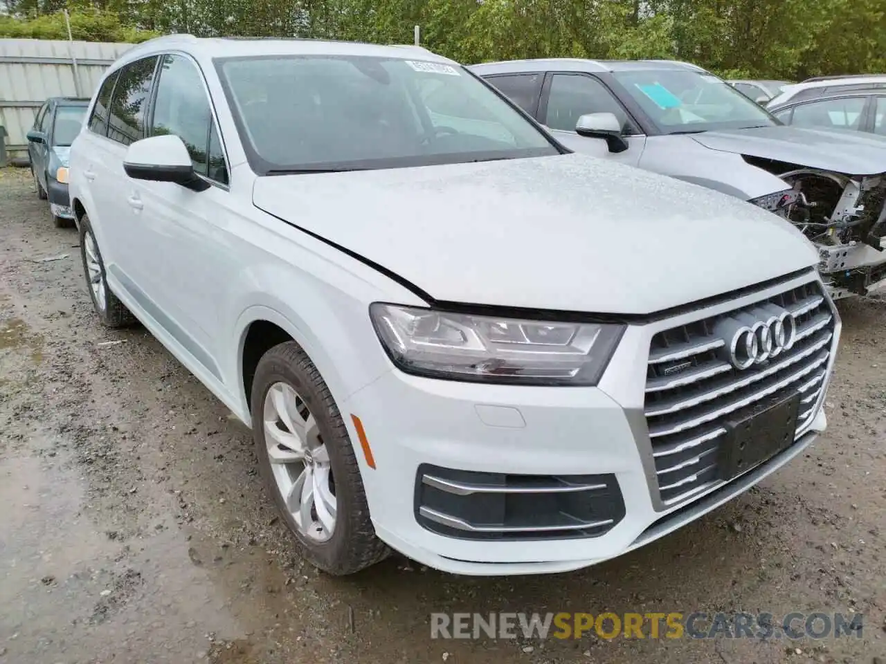 1 Photograph of a damaged car WA1LHAF71KD039105 AUDI Q7 2019