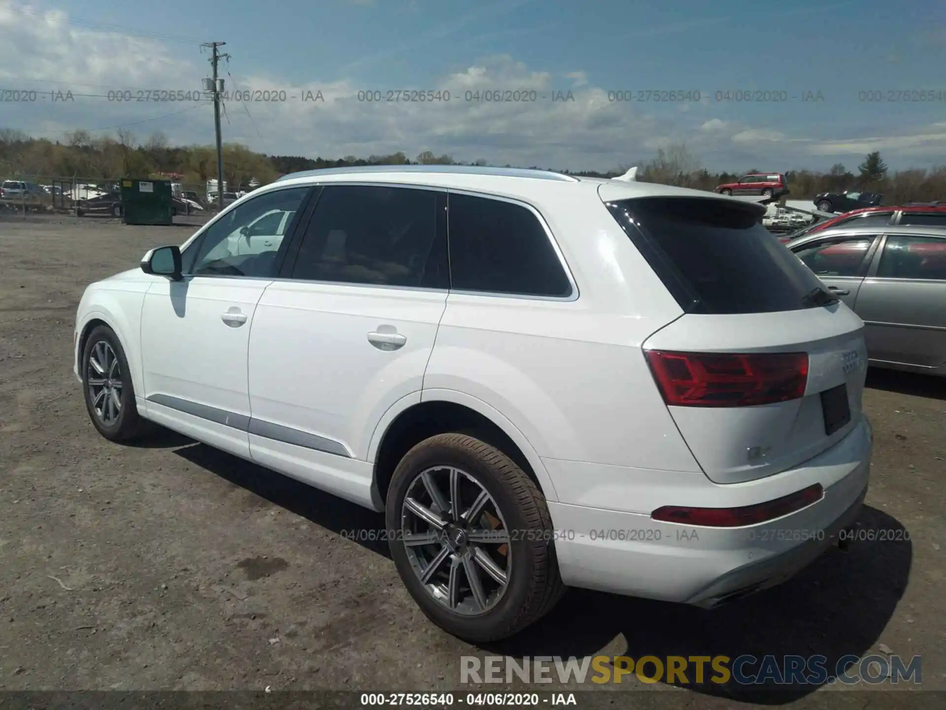 3 Фотография поврежденного автомобиля WA1LHAF71KD039749 AUDI Q7 2019