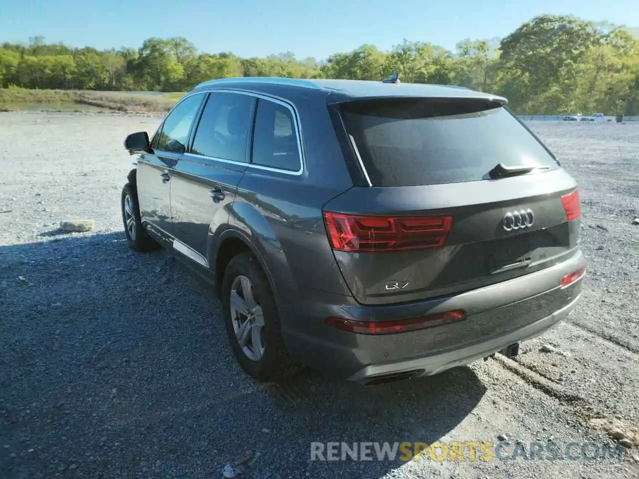 3 Фотография поврежденного автомобиля WA1LHAF71KD040920 AUDI Q7 2019