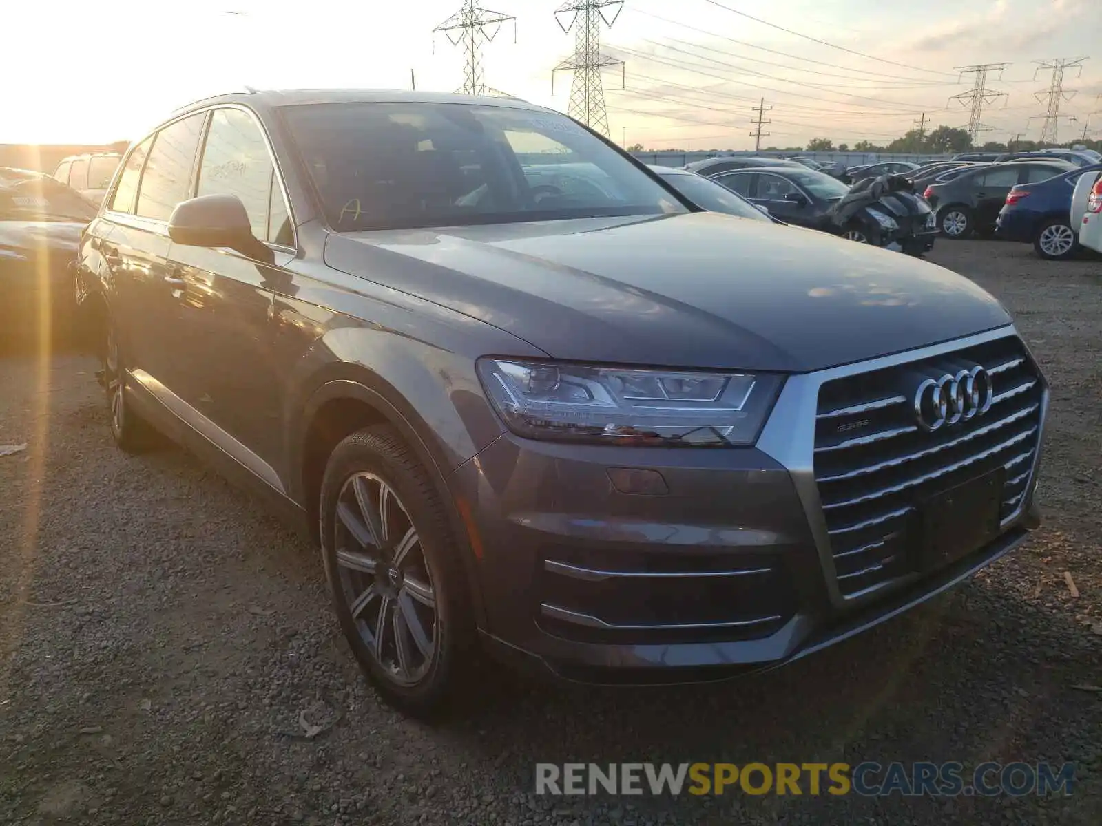 1 Фотография поврежденного автомобиля WA1LHAF71KD043445 AUDI Q7 2019