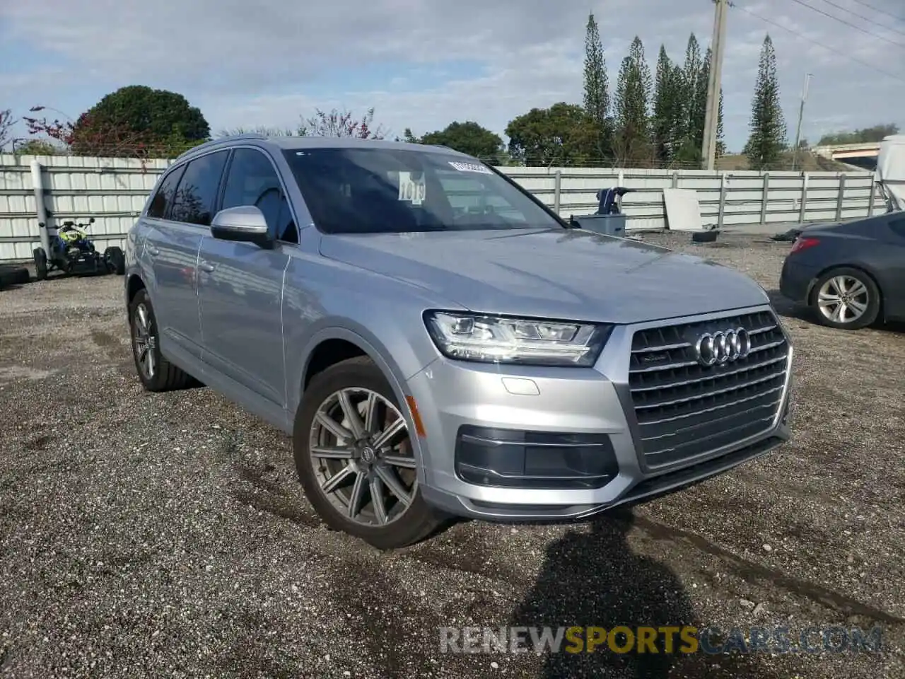 1 Photograph of a damaged car WA1LHAF71KD046281 AUDI Q7 2019