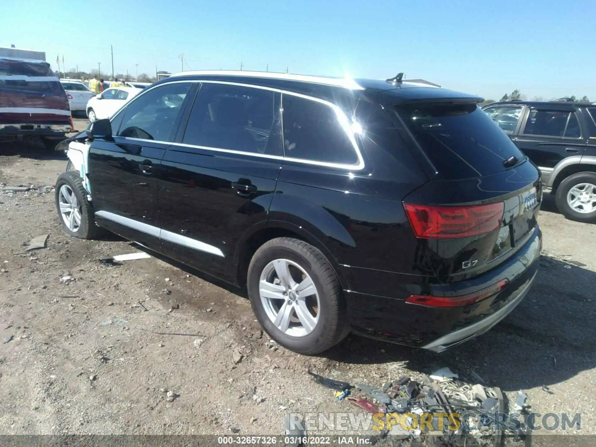 3 Фотография поврежденного автомобиля WA1LHAF72KD015265 AUDI Q7 2019