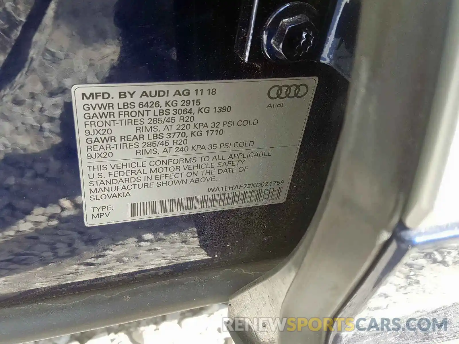 10 Photograph of a damaged car WA1LHAF72KD021759 AUDI Q7 2019