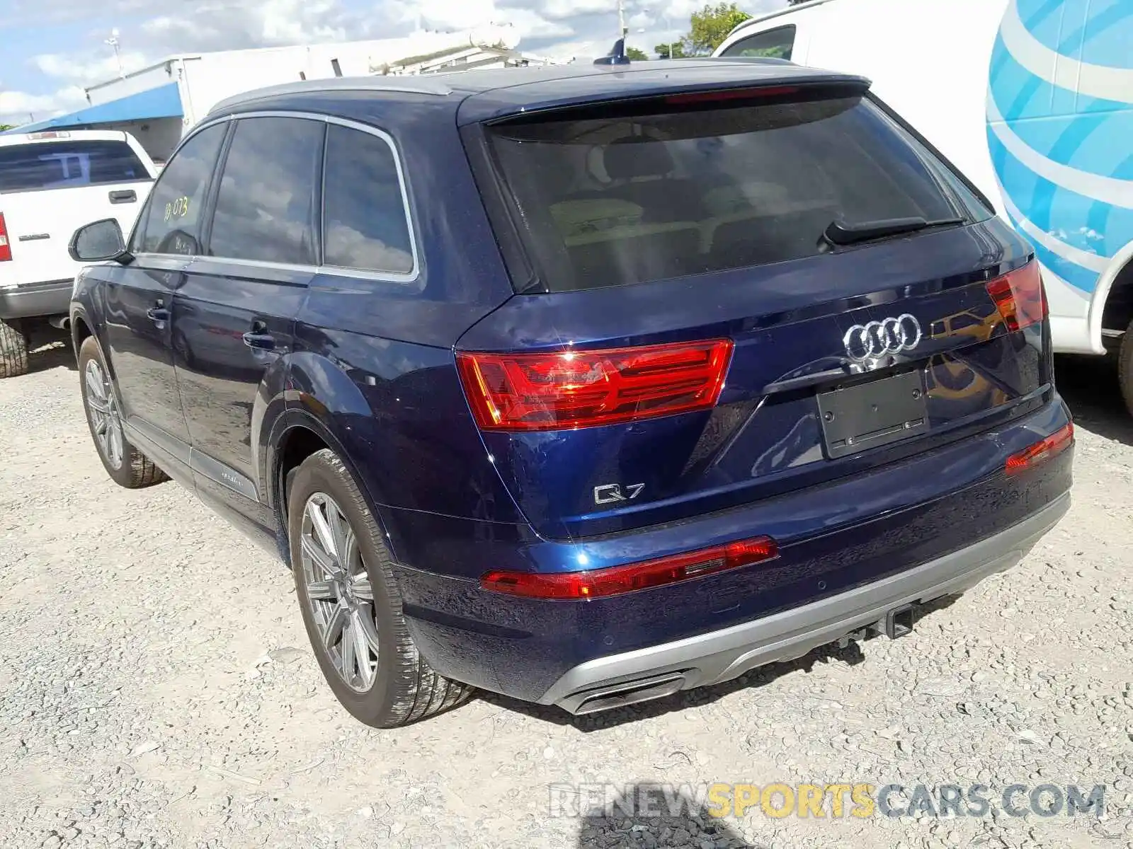 3 Фотография поврежденного автомобиля WA1LHAF72KD021759 AUDI Q7 2019