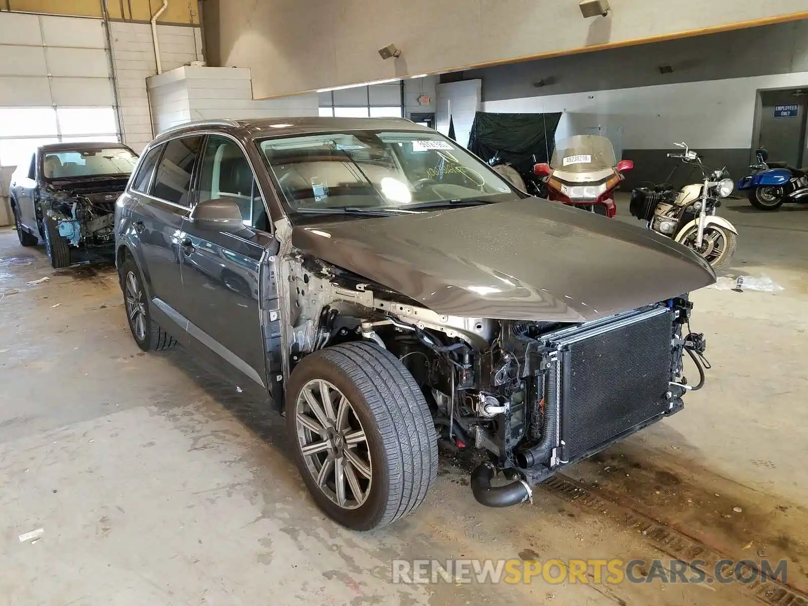 1 Photograph of a damaged car WA1LHAF72KD024158 AUDI Q7 2019