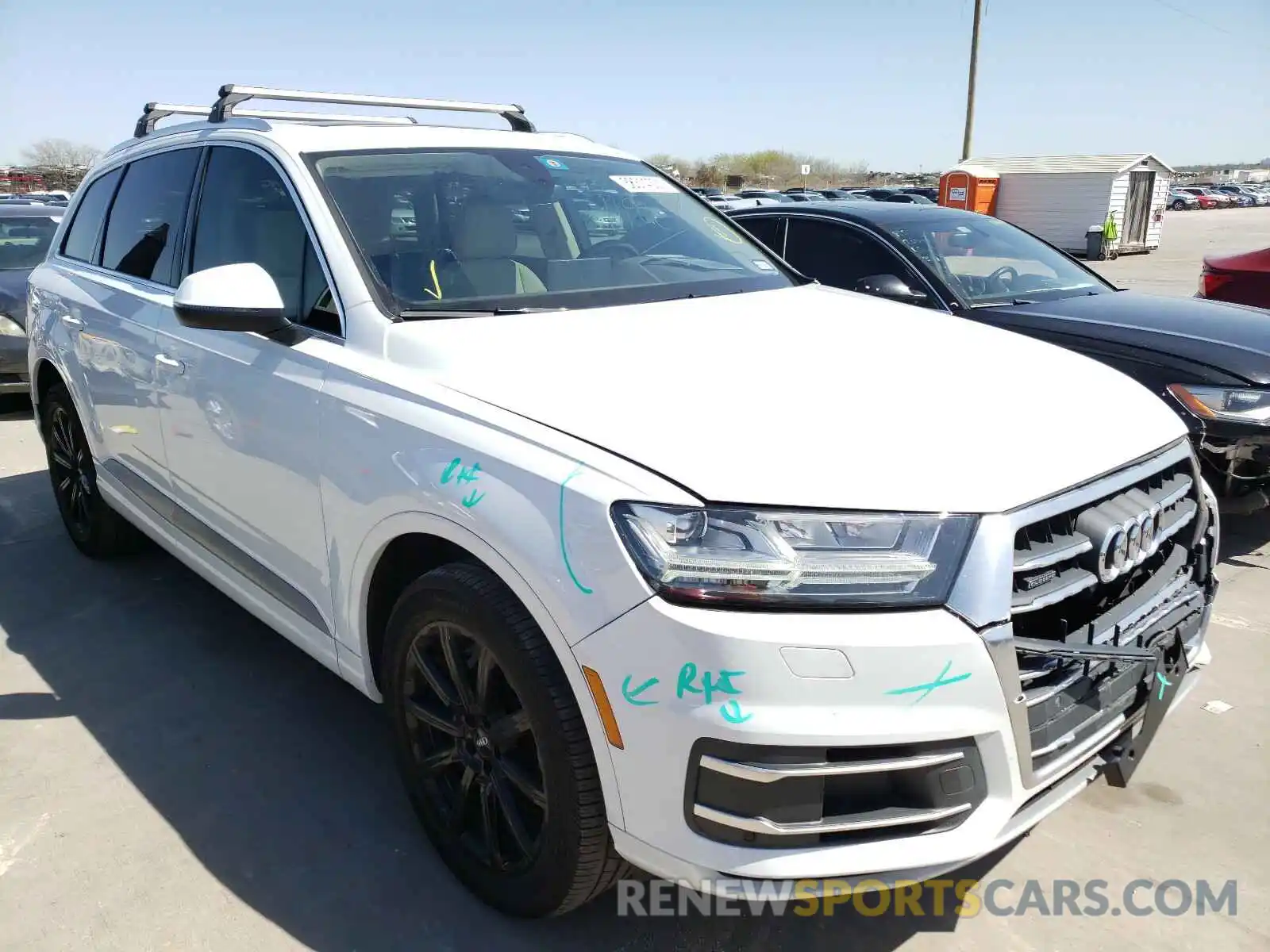 1 Photograph of a damaged car WA1LHAF72KD025259 AUDI Q7 2019