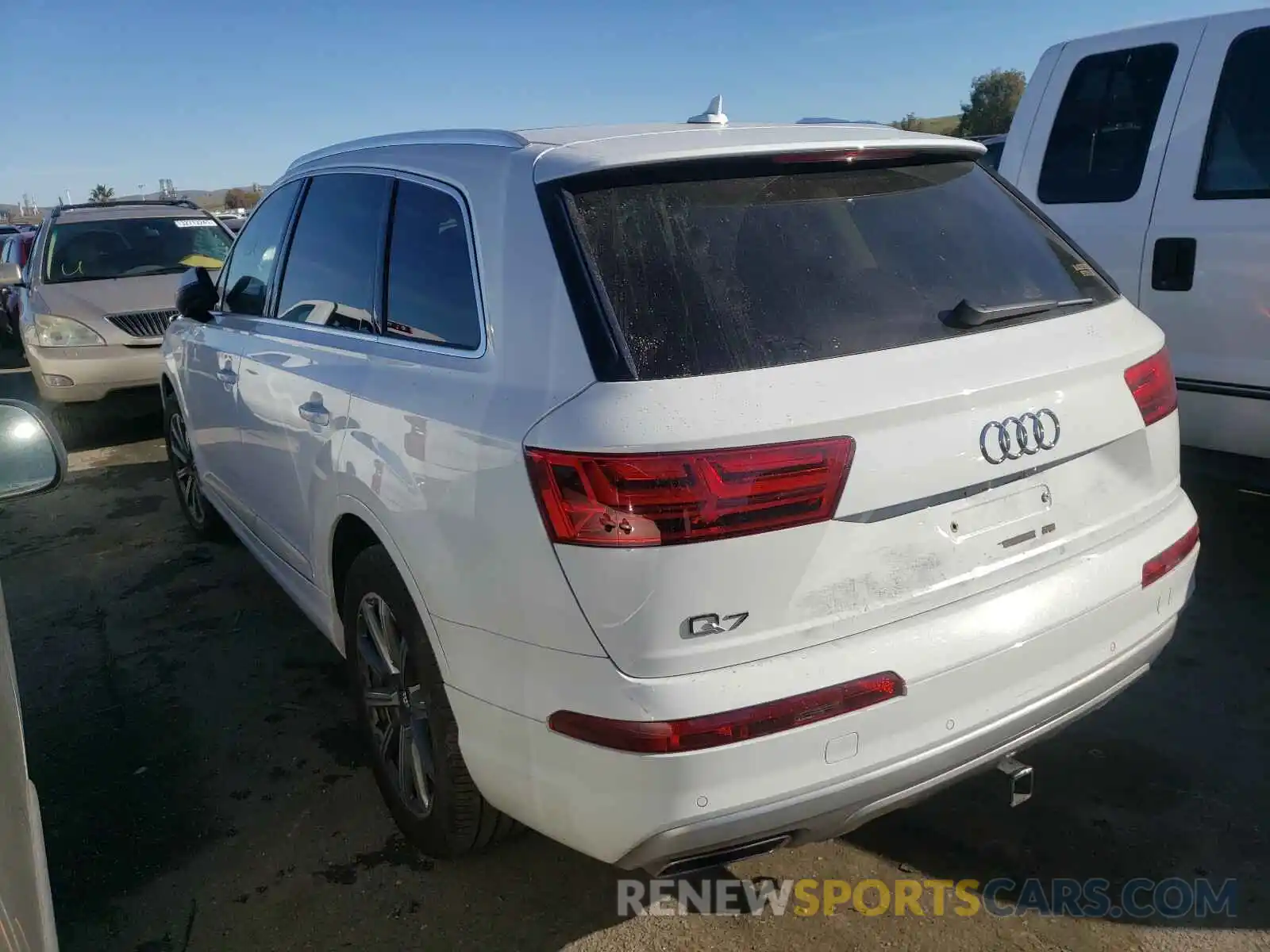 3 Фотография поврежденного автомобиля WA1LHAF72KD026606 AUDI Q7 2019