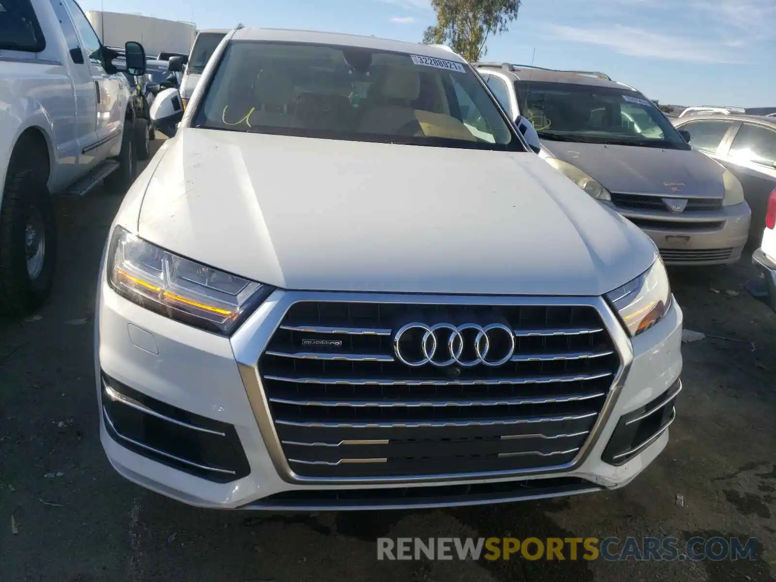 9 Photograph of a damaged car WA1LHAF72KD026606 AUDI Q7 2019