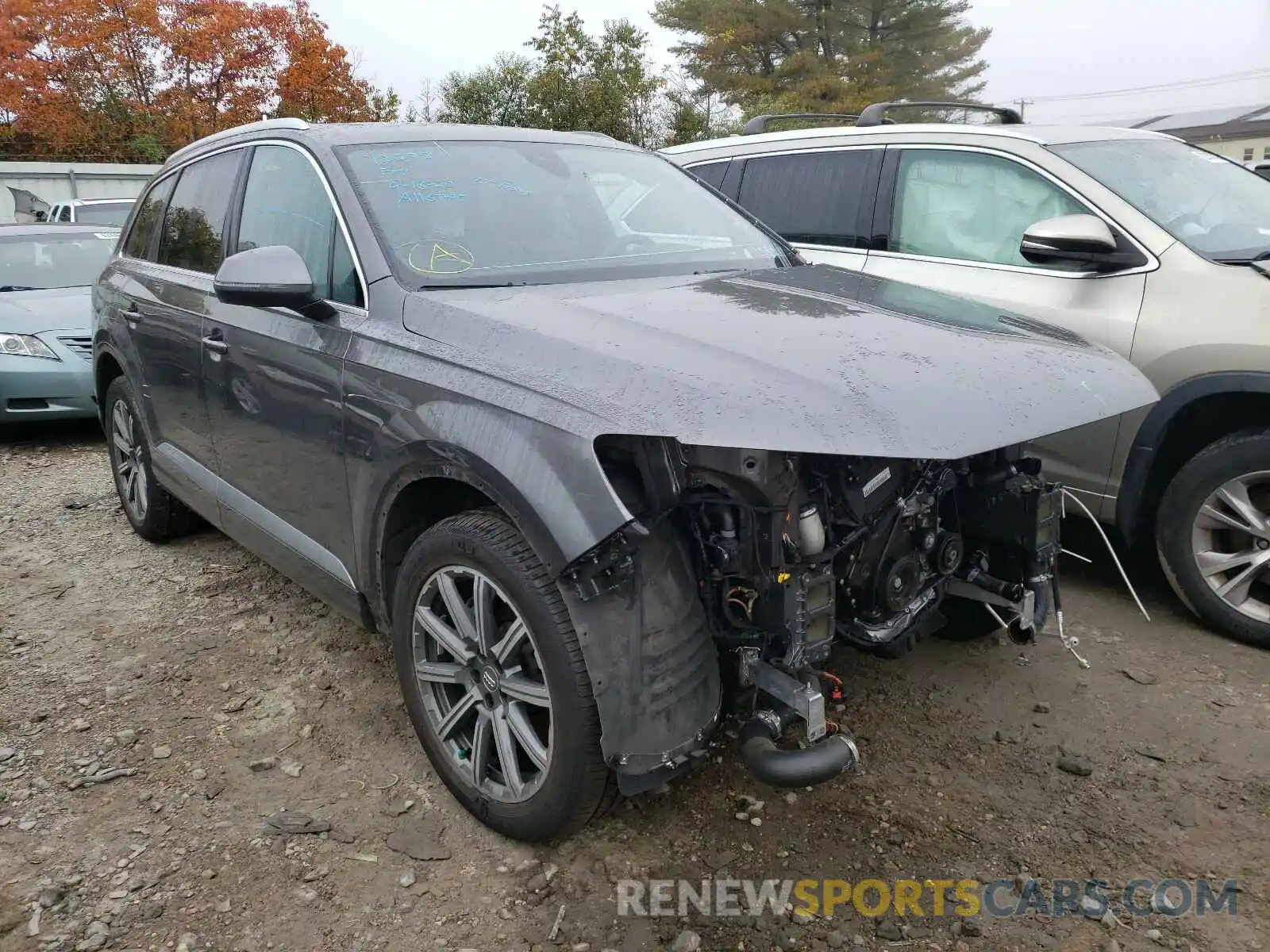 1 Photograph of a damaged car WA1LHAF72KD029831 AUDI Q7 2019