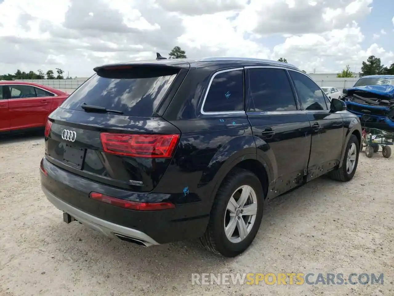 4 Фотография поврежденного автомобиля WA1LHAF72KD030459 AUDI Q7 2019