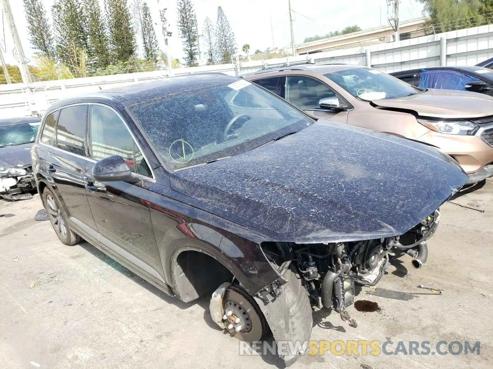 1 Photograph of a damaged car WA1LHAF72KD031918 AUDI Q7 2019