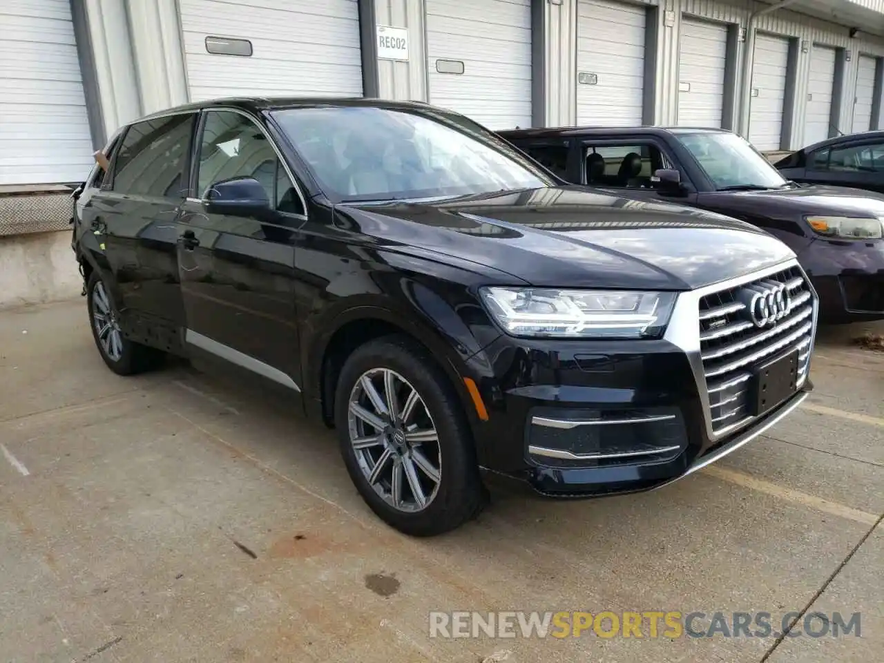 1 Photograph of a damaged car WA1LHAF72KD032499 AUDI Q7 2019