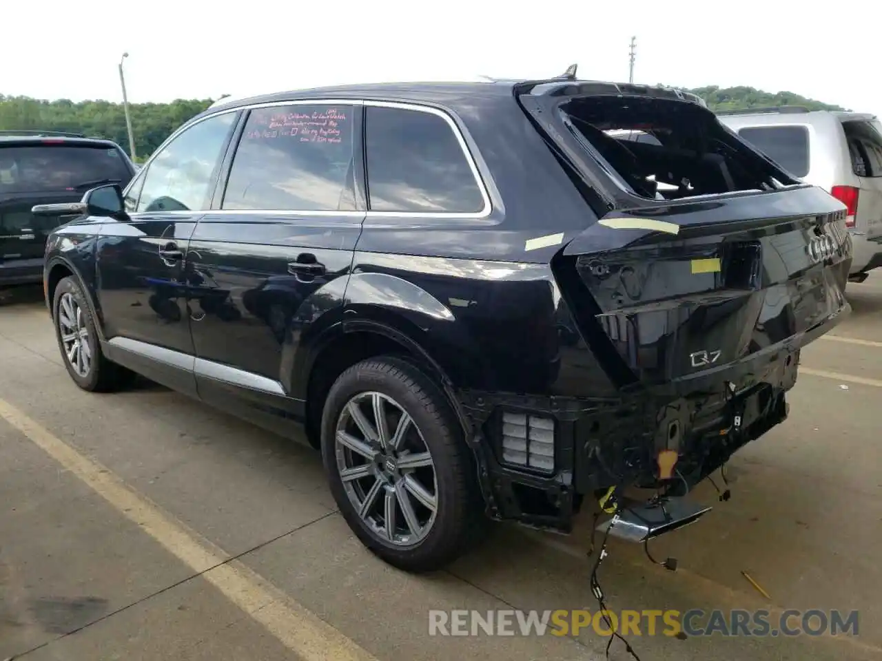 3 Photograph of a damaged car WA1LHAF72KD032499 AUDI Q7 2019