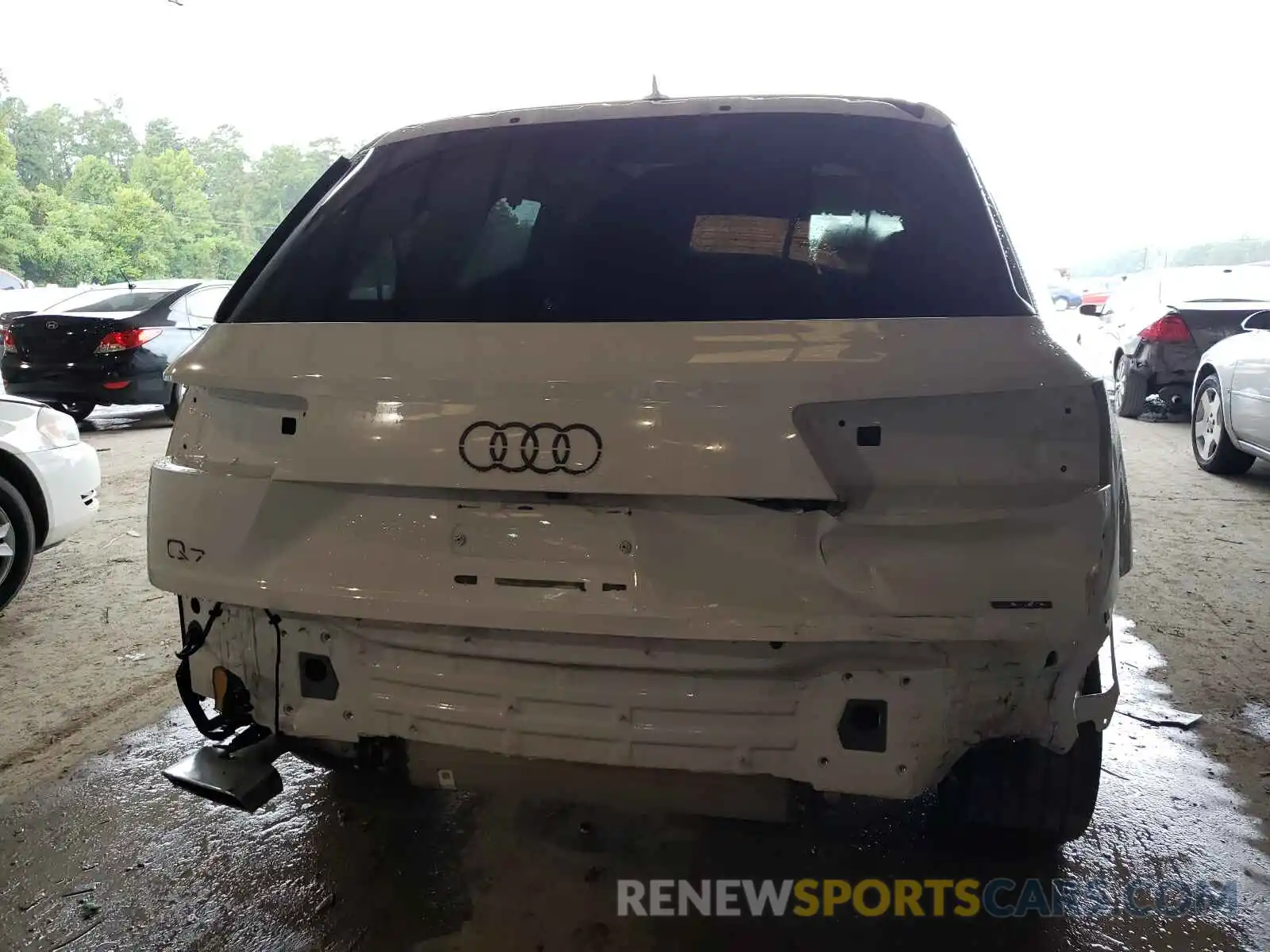 9 Фотография поврежденного автомобиля WA1LHAF72KD037461 AUDI Q7 2019