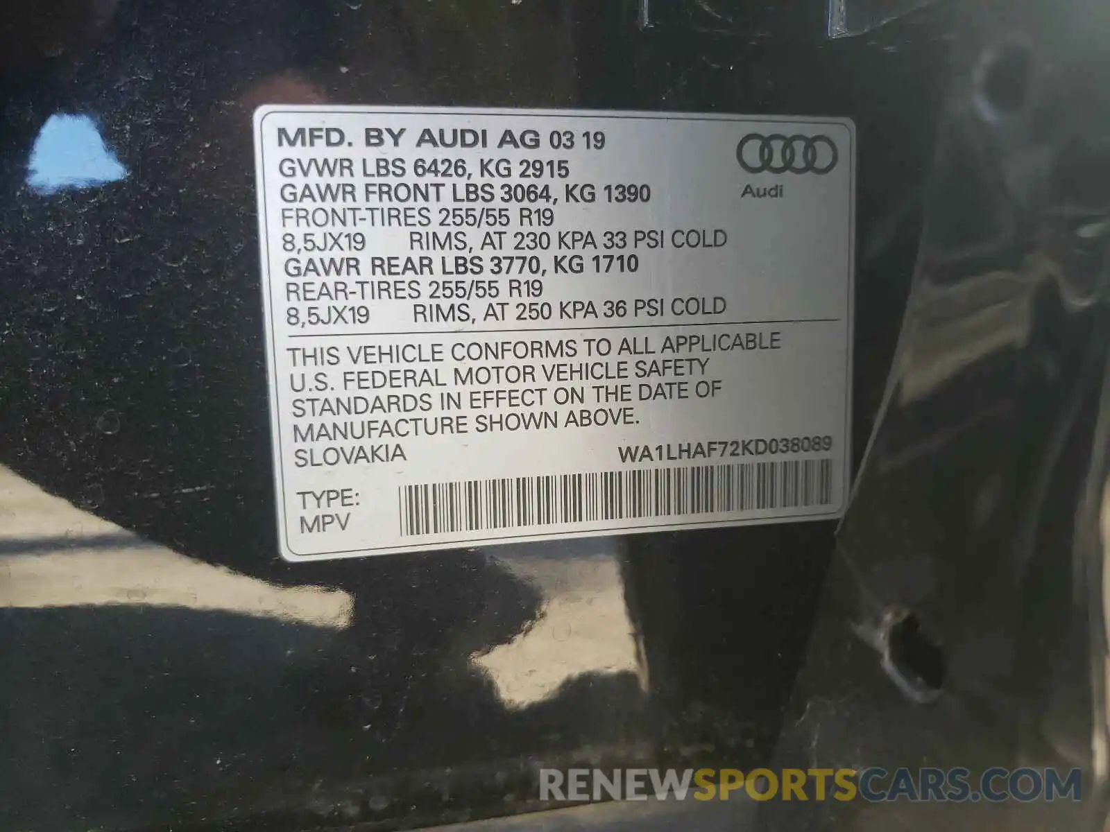 10 Photograph of a damaged car WA1LHAF72KD038089 AUDI Q7 2019