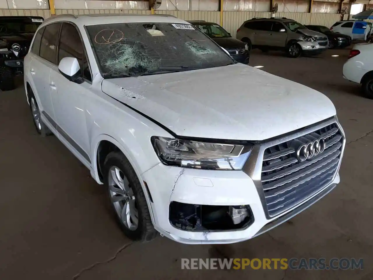 1 Photograph of a damaged car WA1LHAF72KD038917 AUDI Q7 2019