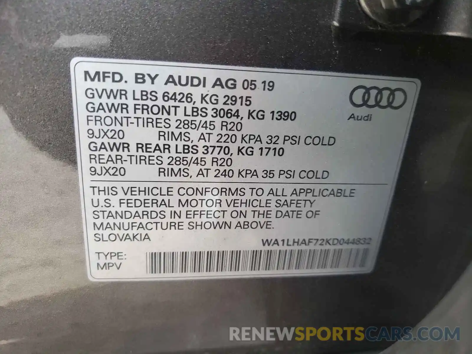 10 Photograph of a damaged car WA1LHAF72KD044832 AUDI Q7 2019