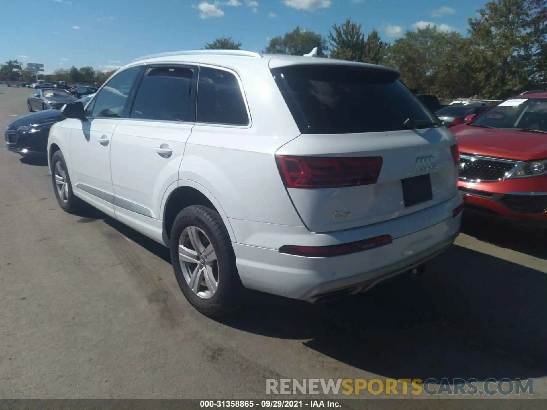 3 Фотография поврежденного автомобиля WA1LHAF73KD015937 AUDI Q7 2019