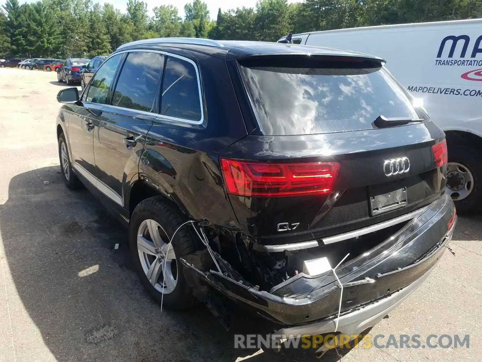 3 Photograph of a damaged car WA1LHAF73KD020118 AUDI Q7 2019