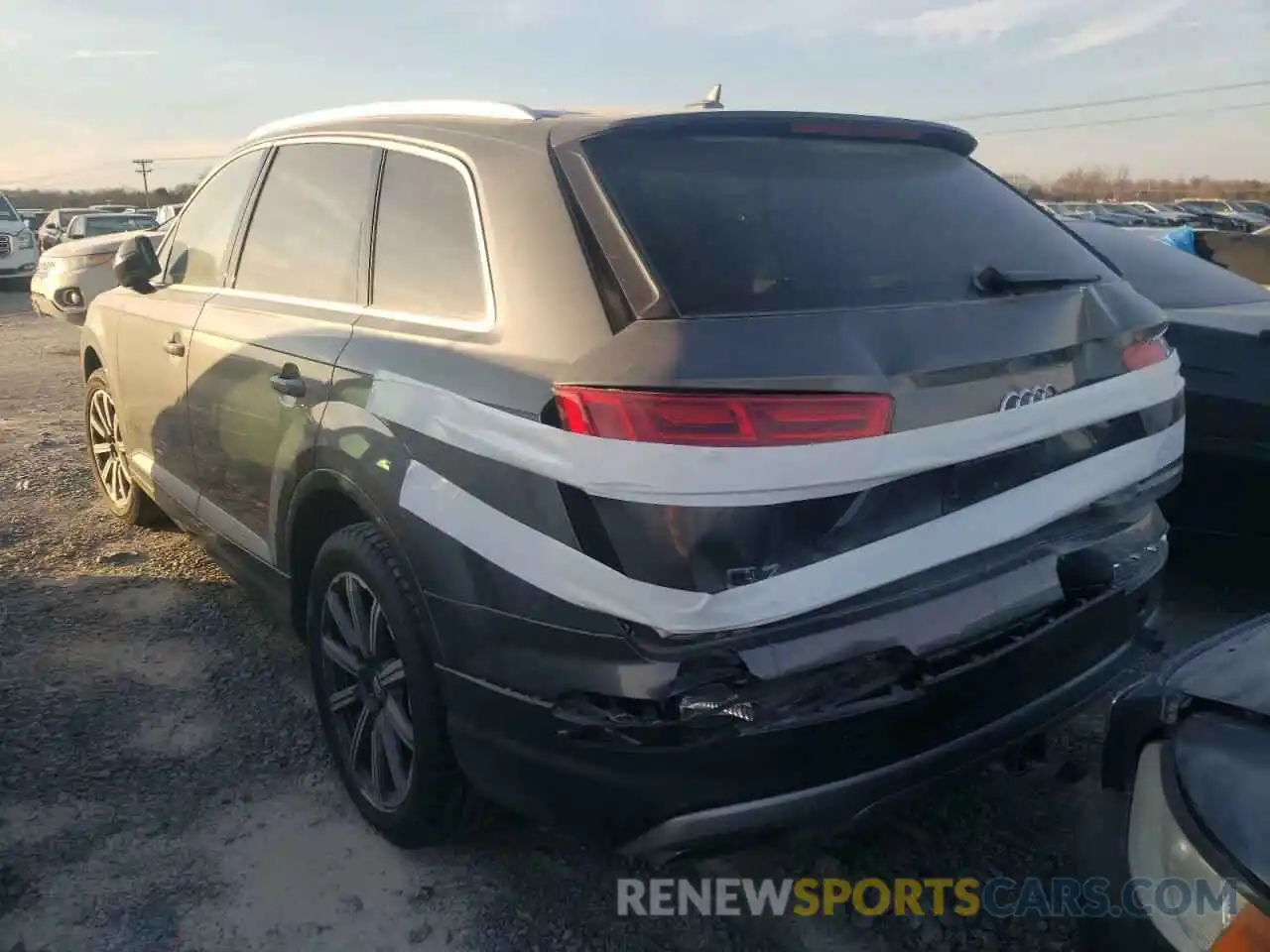 3 Фотография поврежденного автомобиля WA1LHAF73KD023245 AUDI Q7 2019