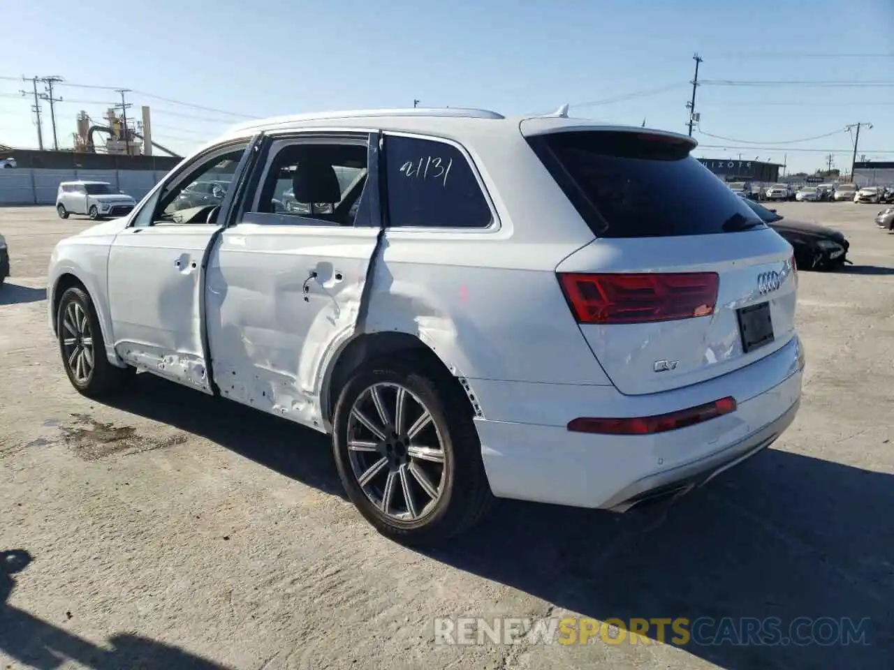 3 Фотография поврежденного автомобиля WA1LHAF73KD028400 AUDI Q7 2019