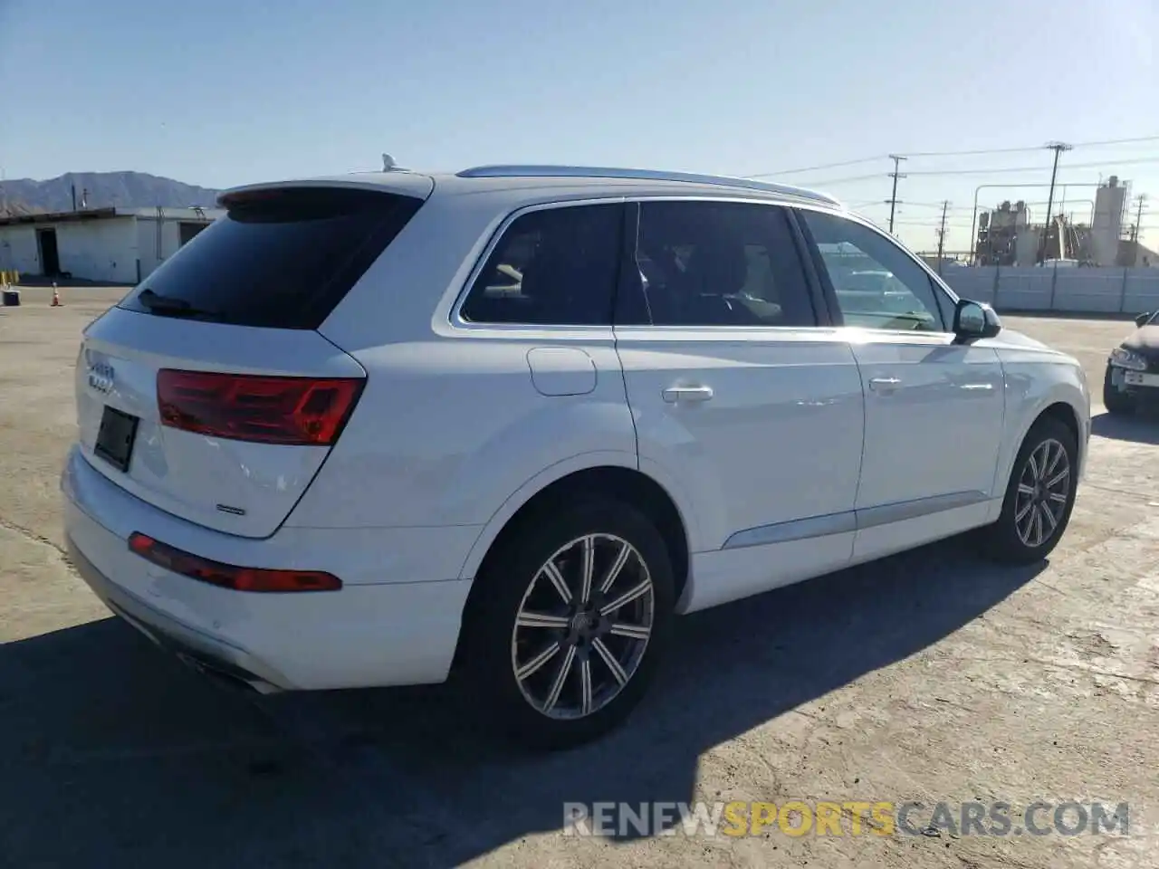 4 Фотография поврежденного автомобиля WA1LHAF73KD028400 AUDI Q7 2019