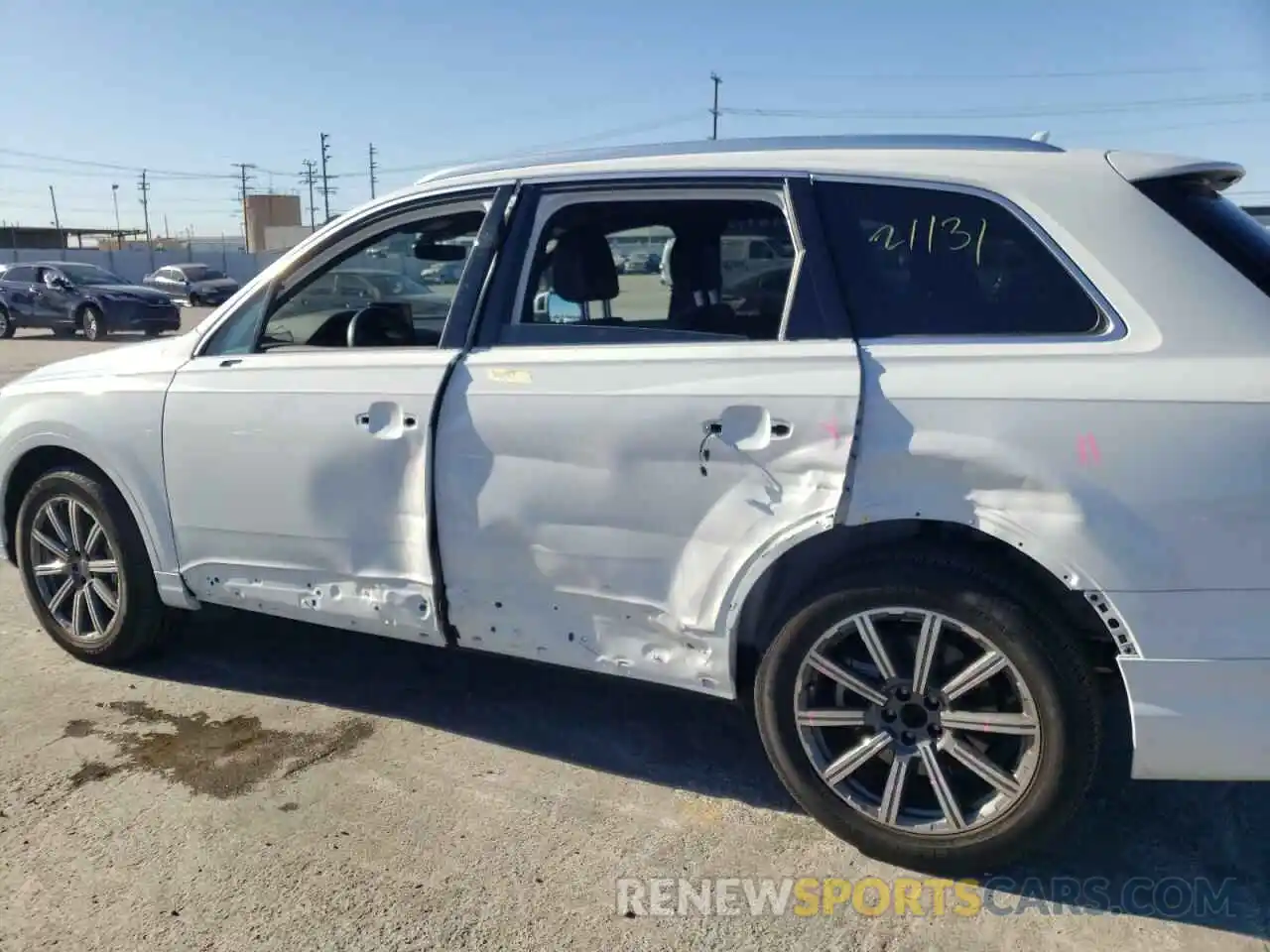 9 Фотография поврежденного автомобиля WA1LHAF73KD028400 AUDI Q7 2019