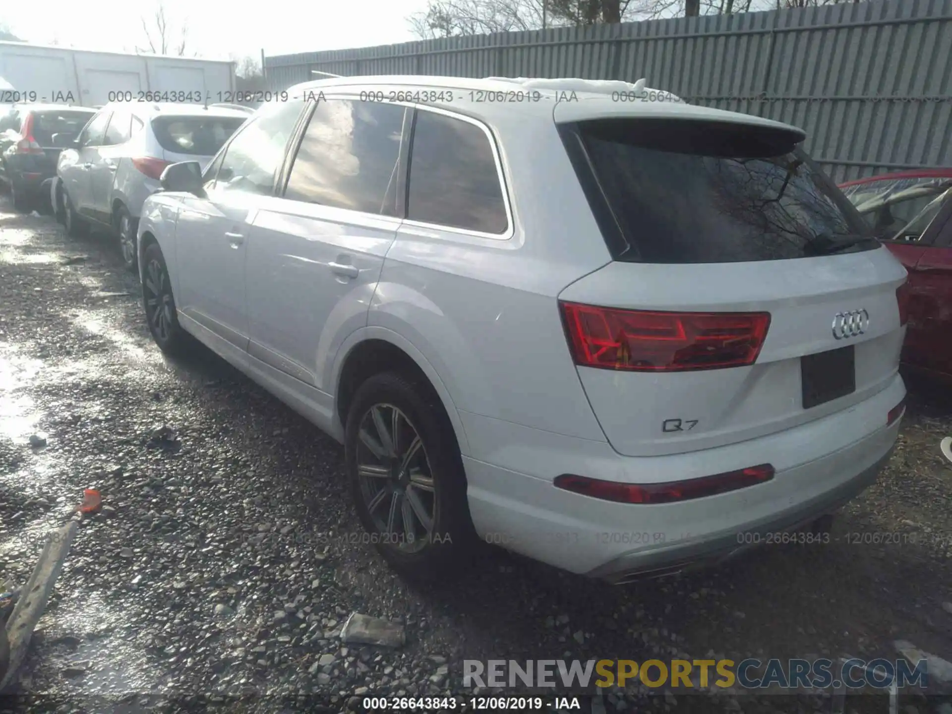 3 Photograph of a damaged car WA1LHAF73KD036917 AUDI Q7 2019