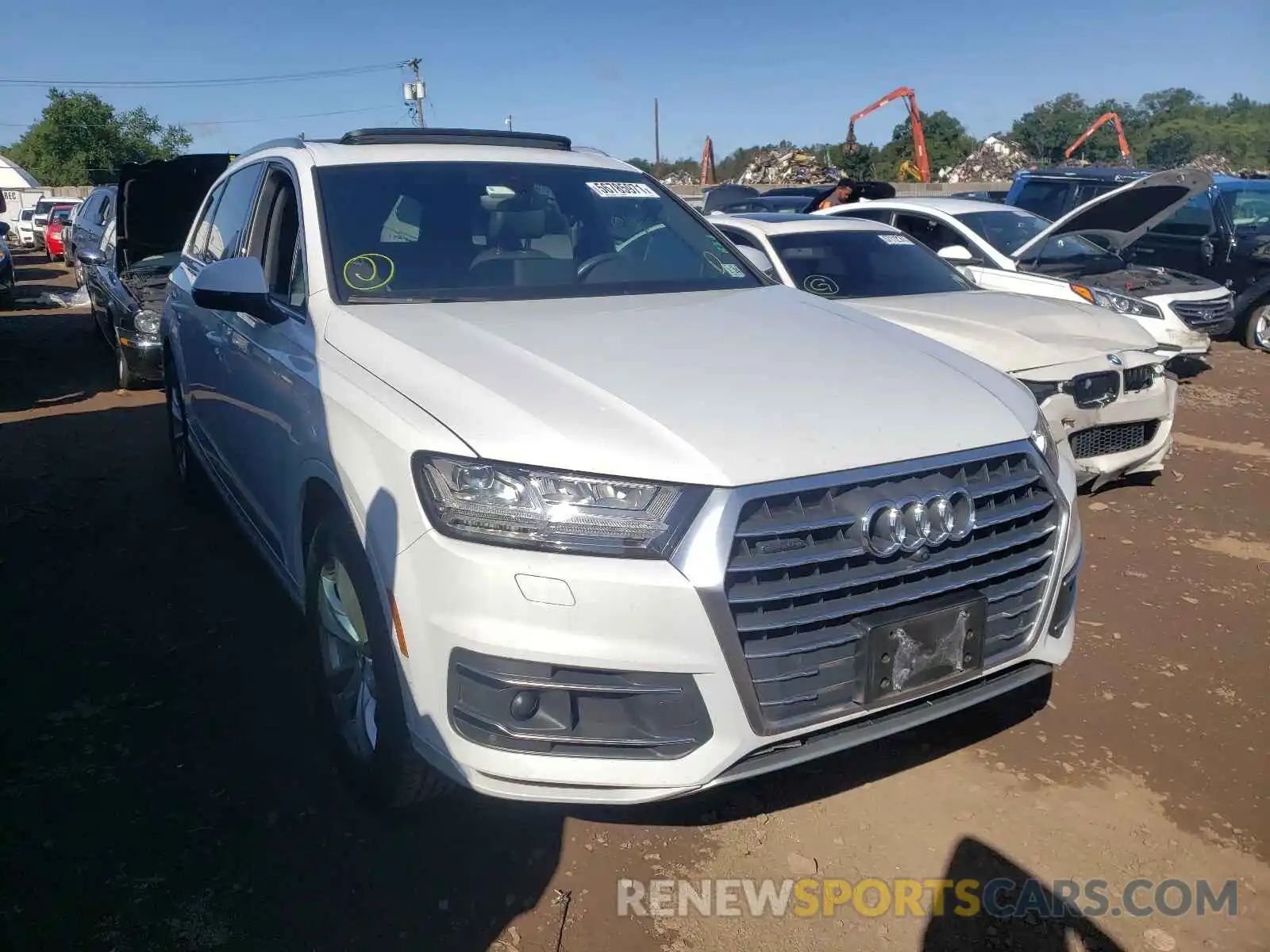 1 Фотография поврежденного автомобиля WA1LHAF74KD014649 AUDI Q7 2019