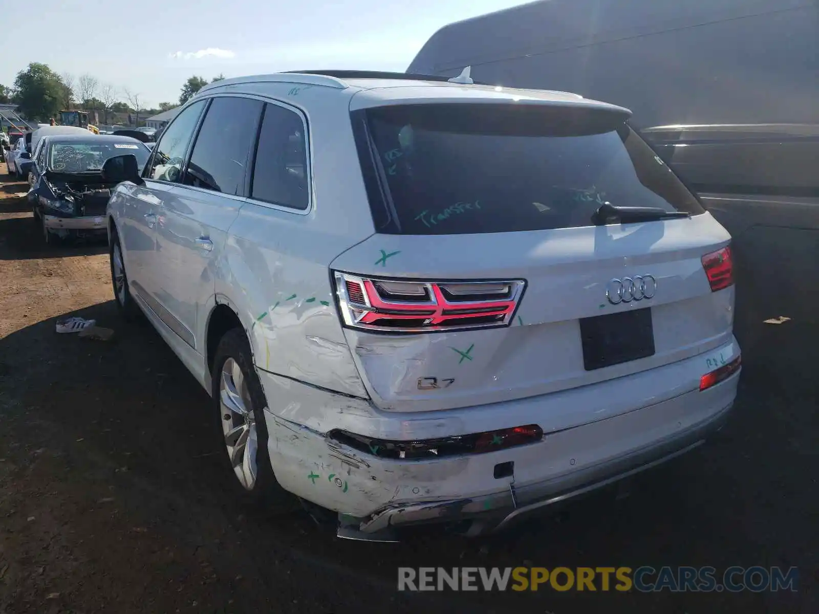 3 Photograph of a damaged car WA1LHAF74KD014649 AUDI Q7 2019